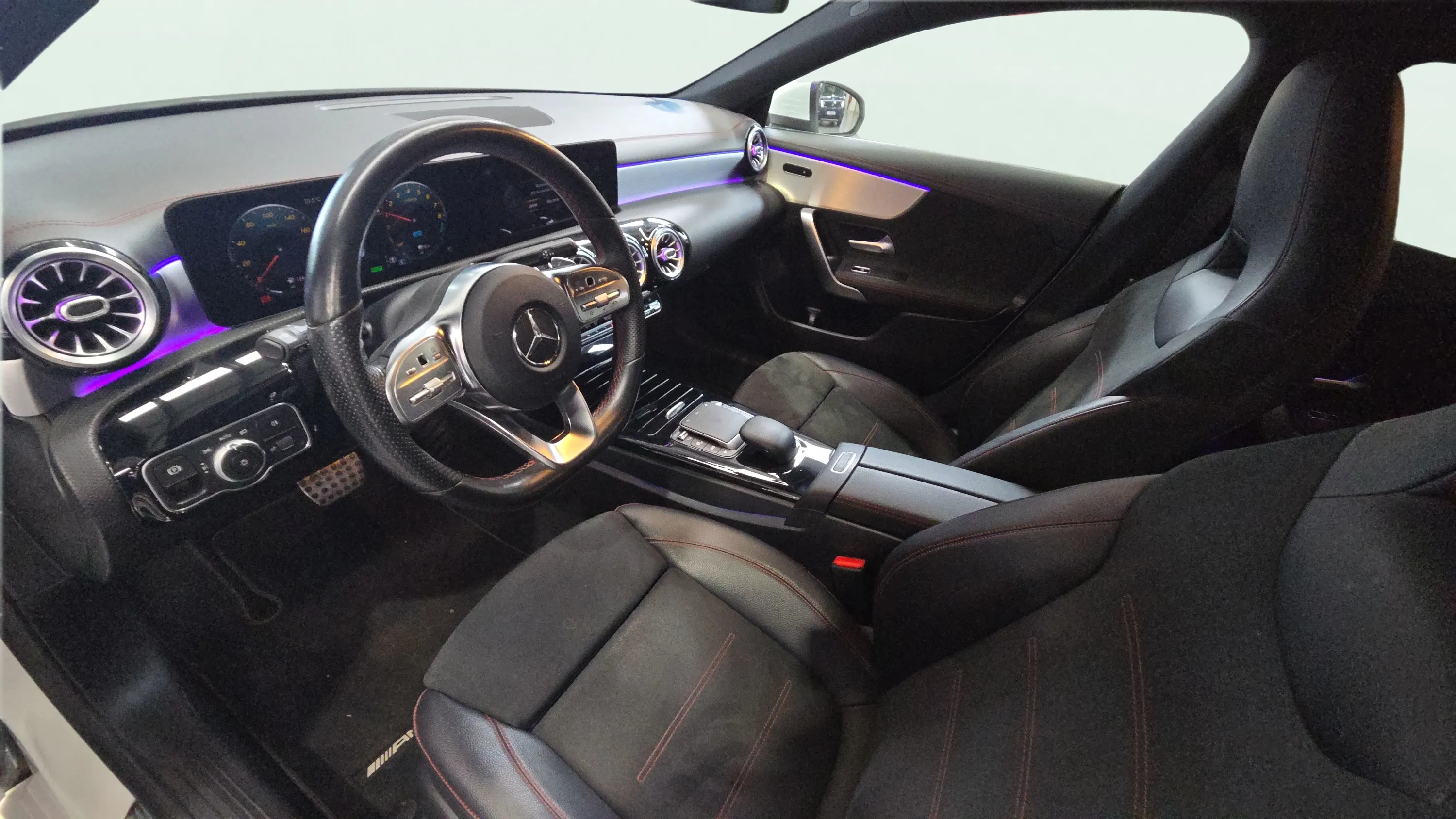 Mercedes-Benz CLA 250 e - foto 9