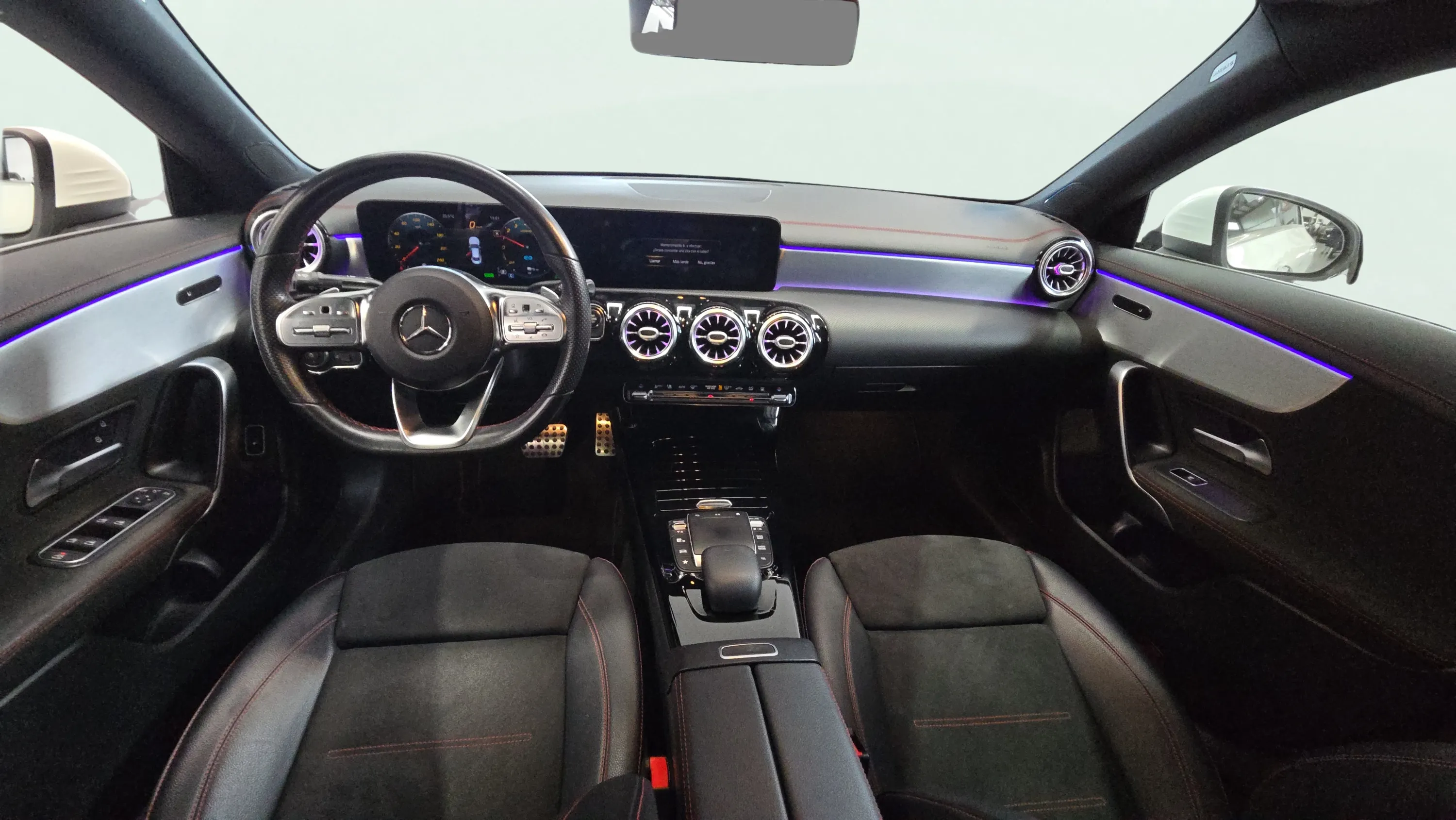 Mercedes-Benz CLA 250 e - foto 11