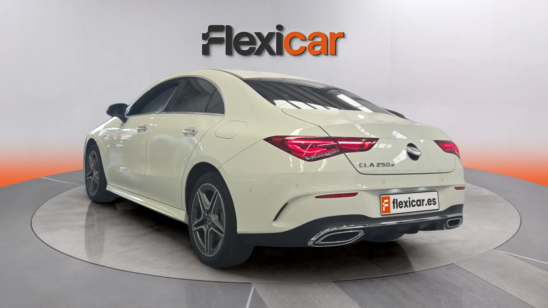 Mercedes-Benz CLA 250 e - foto 4