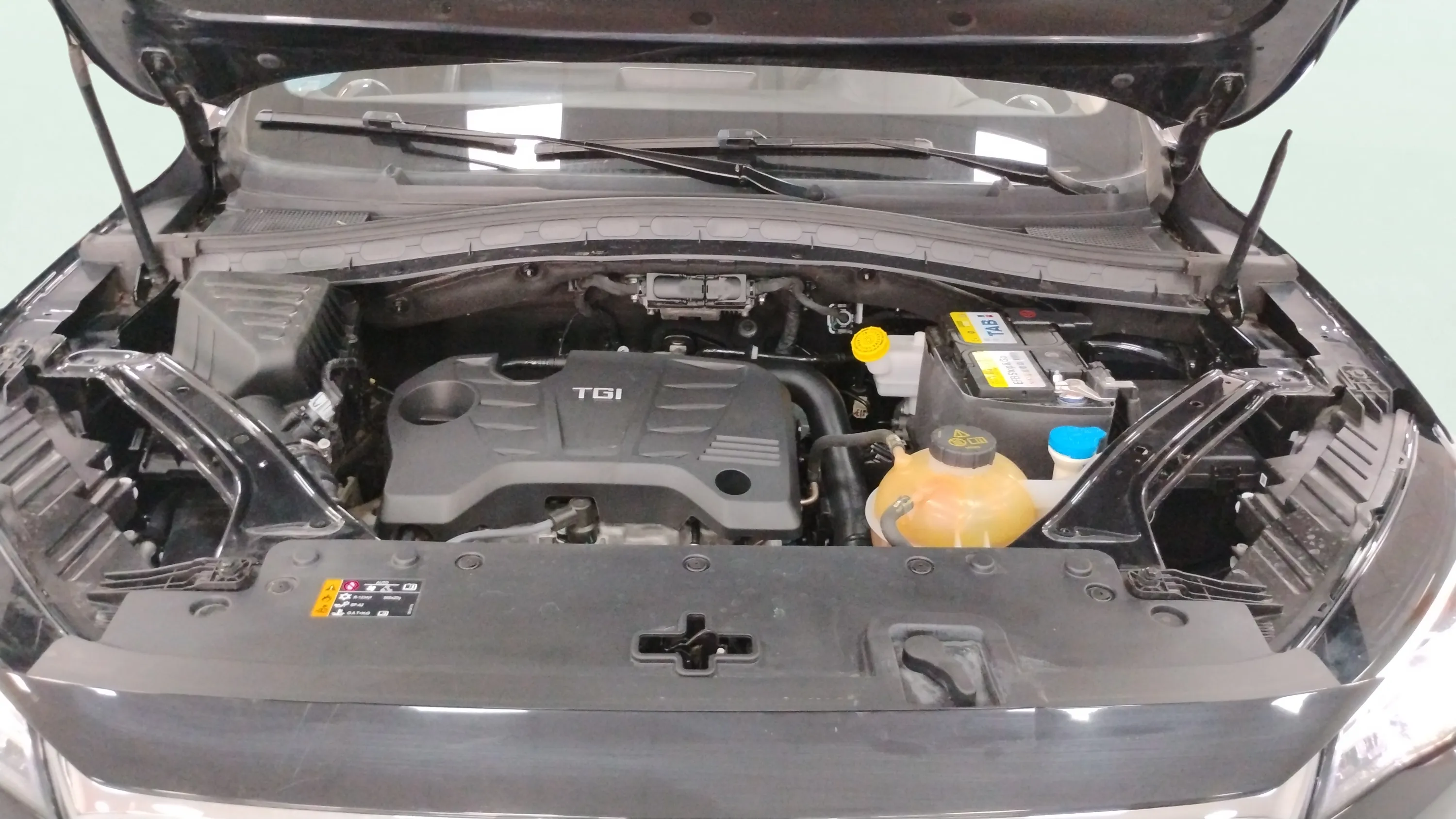 MG HS 1.5 Turbo GDI Luxury - foto 18