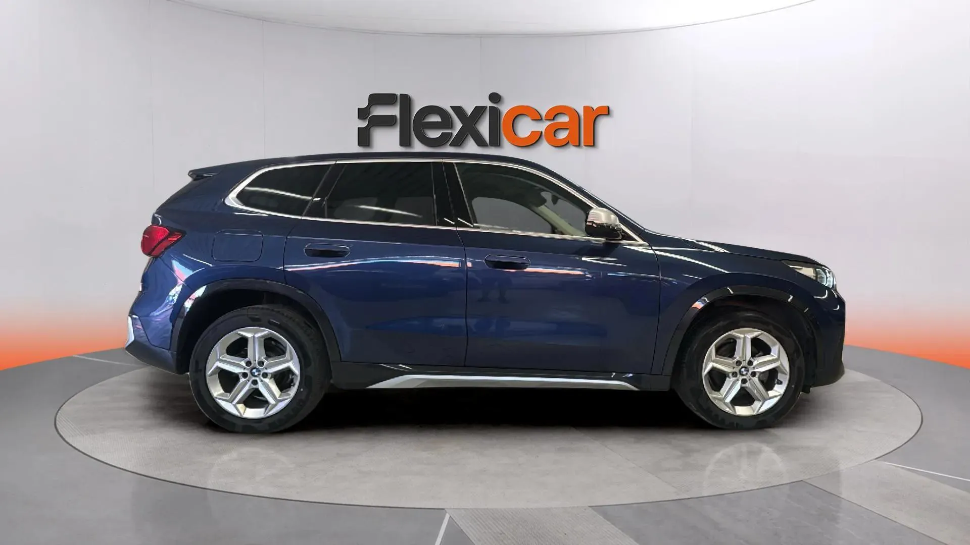 BMW X1 sDrive18d - foto 8