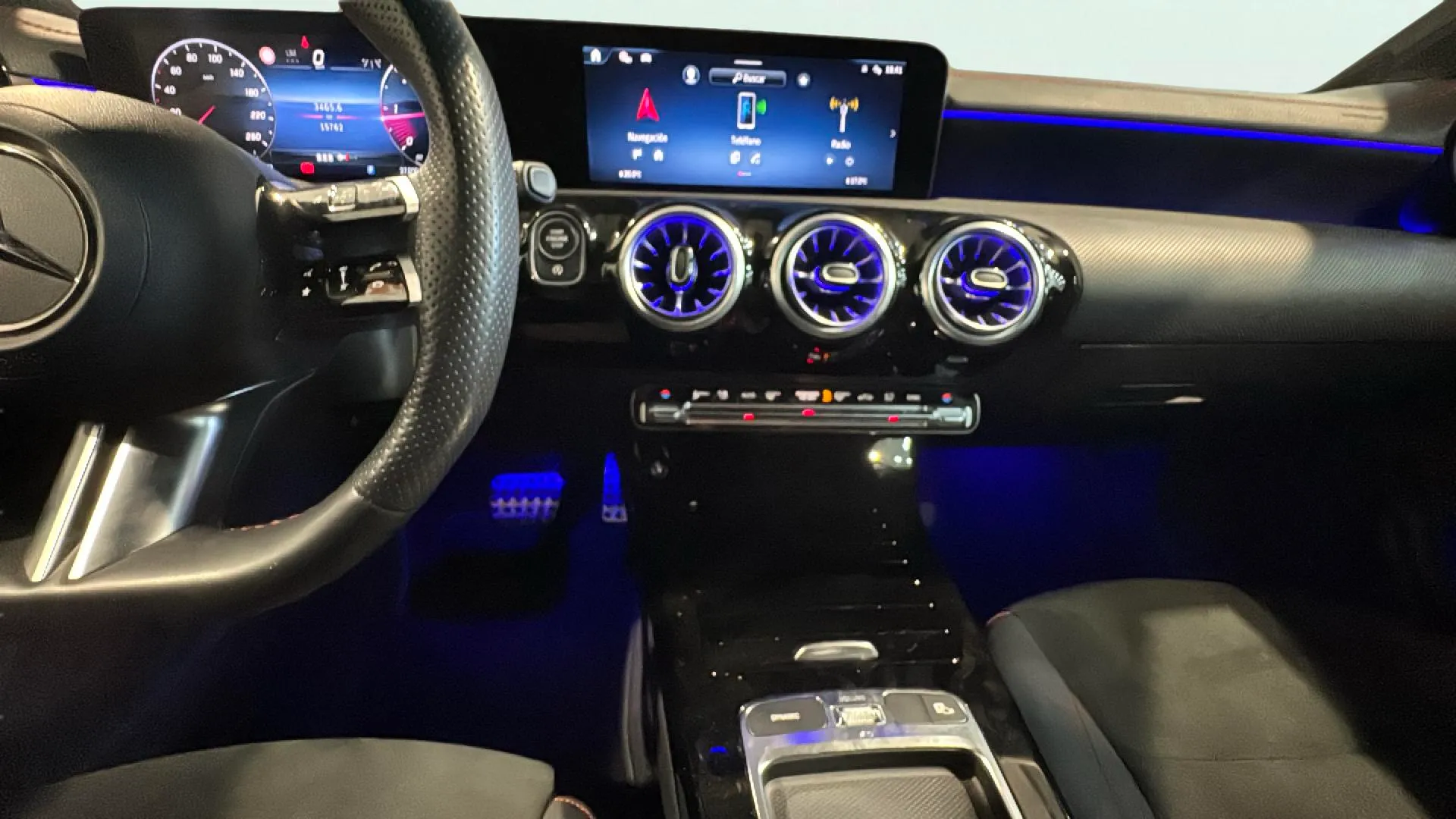 Mercedes-Benz CLA 200 D DCT - foto 12