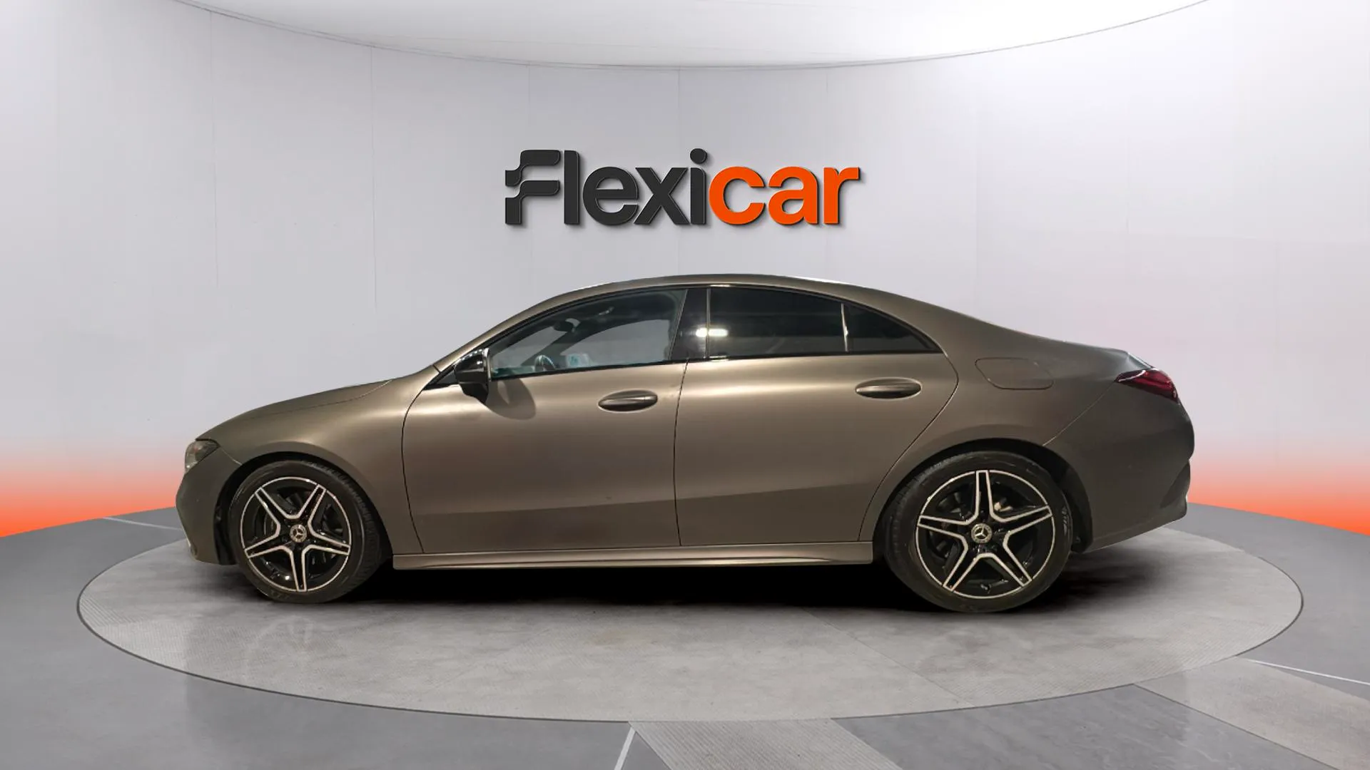 Mercedes-Benz CLA 200 D DCT - foto 4