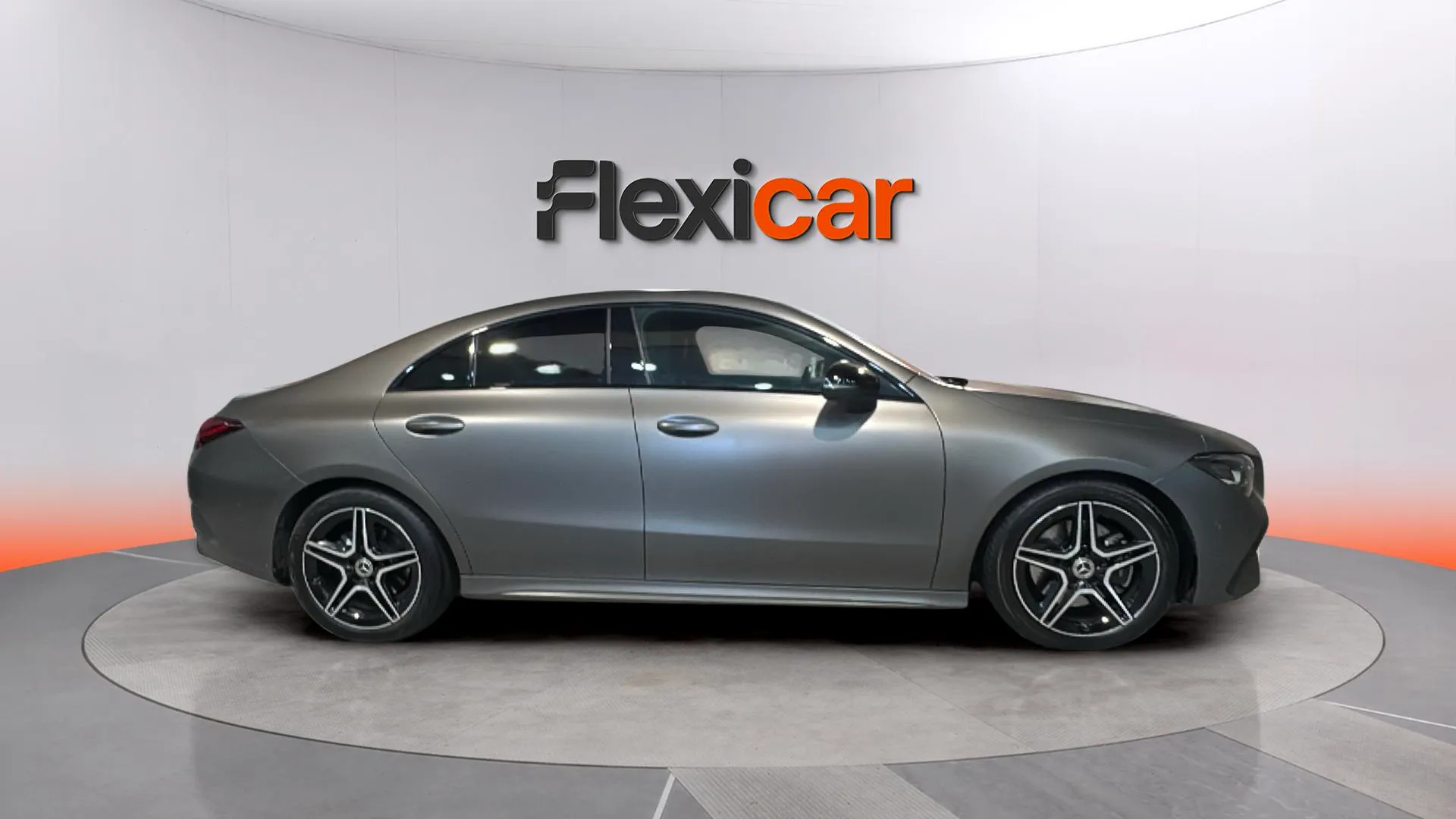 Mercedes-Benz CLA 200 D DCT - foto 8