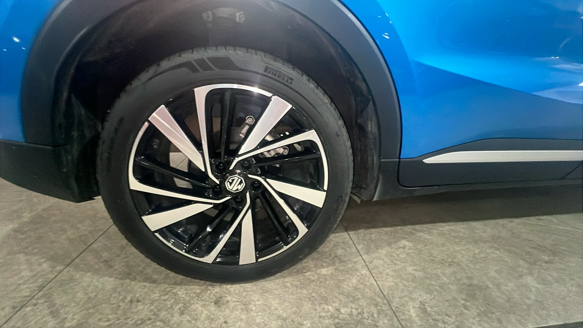 MG ZS Hybrid+ Luxury - foto 12