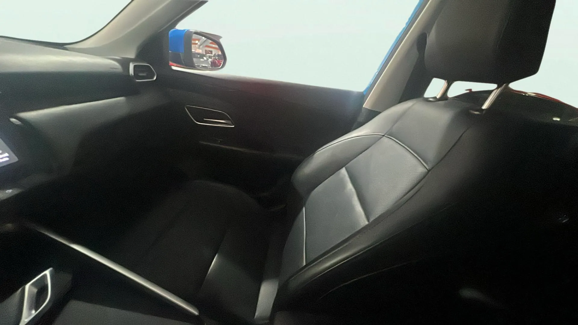 MG ZS Hybrid+ Luxury - foto 8