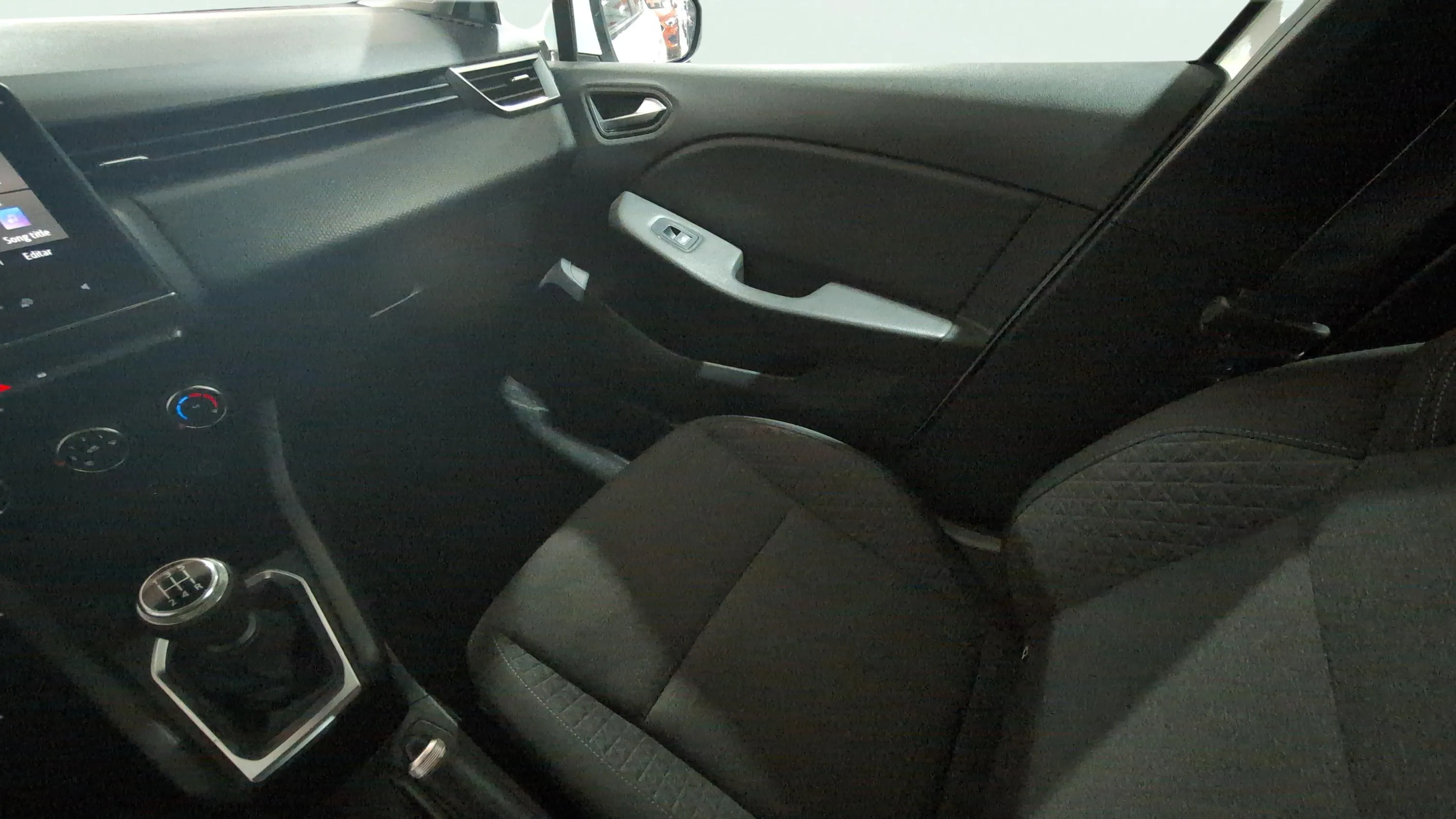 Renault Clio Intens SCE - foto 11