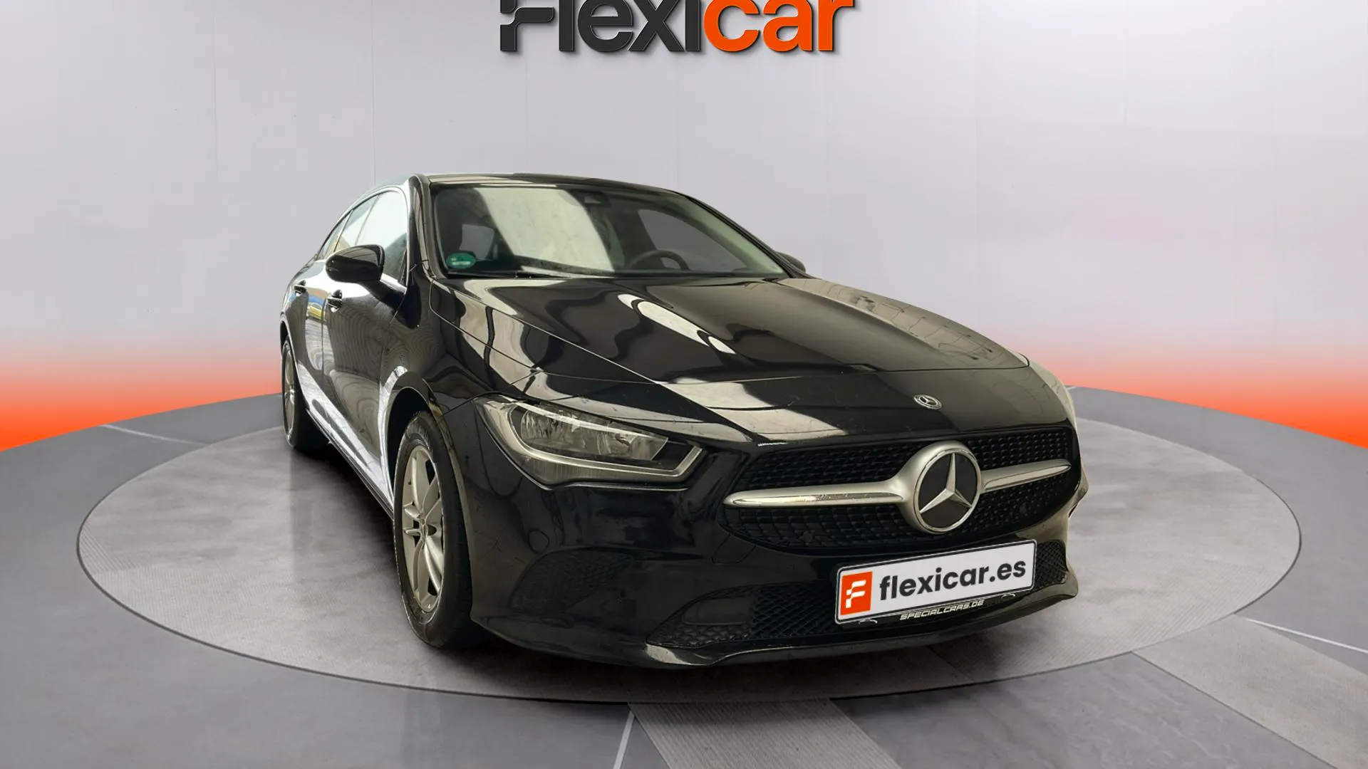 Mercedes-Benz CLA 180 D DCT Shooting Brake - foto 3