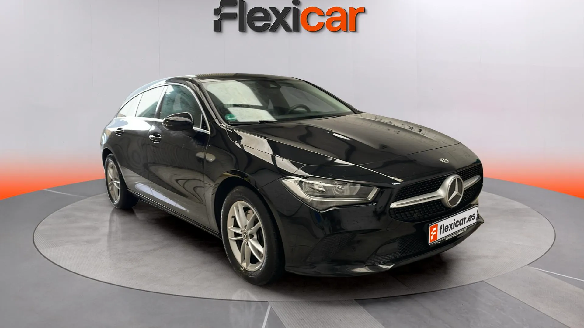 Mercedes-Benz CLA 180 D DCT Shooting Brake - foto 2