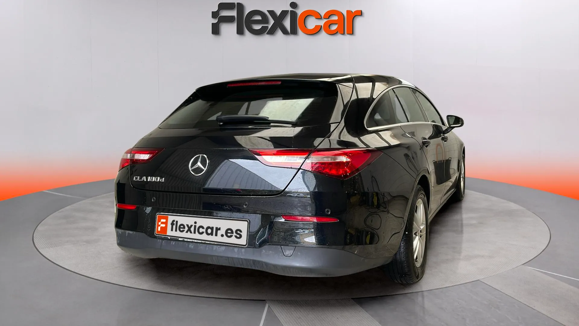 Mercedes-Benz CLA 180 D DCT Shooting Brake - foto 11