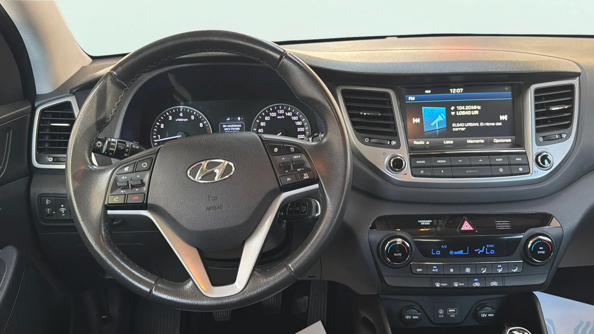 Hyundai Tucson 1.6 GDi BlueDrive Klass Nav 4x2 - foto 13
