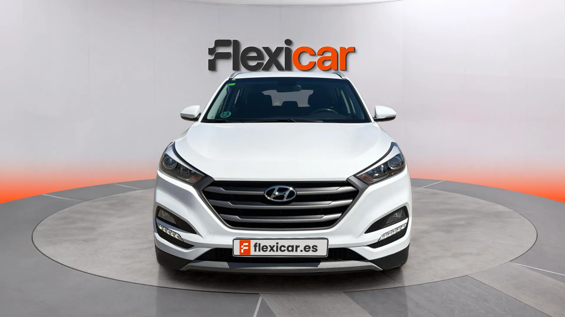 Hyundai Tucson 1.6 GDi BlueDrive Klass Nav 4x2 - foto 2