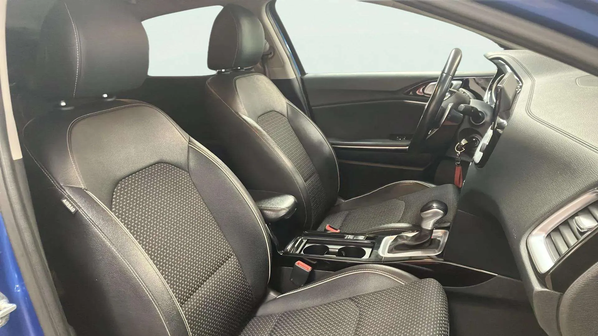 Kia XCeed 1.4 T-GDi Emotion DCT - foto 12