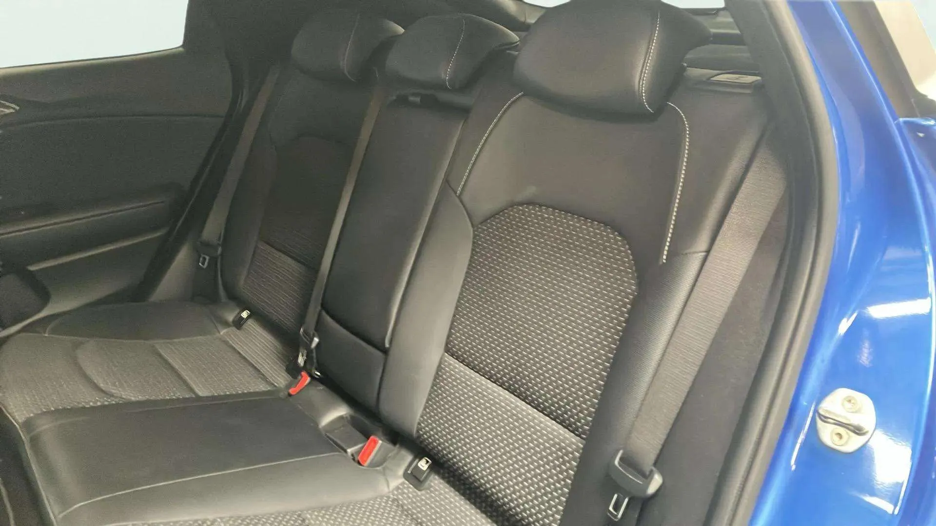Kia XCeed 1.4 T-GDi Emotion DCT - foto 10