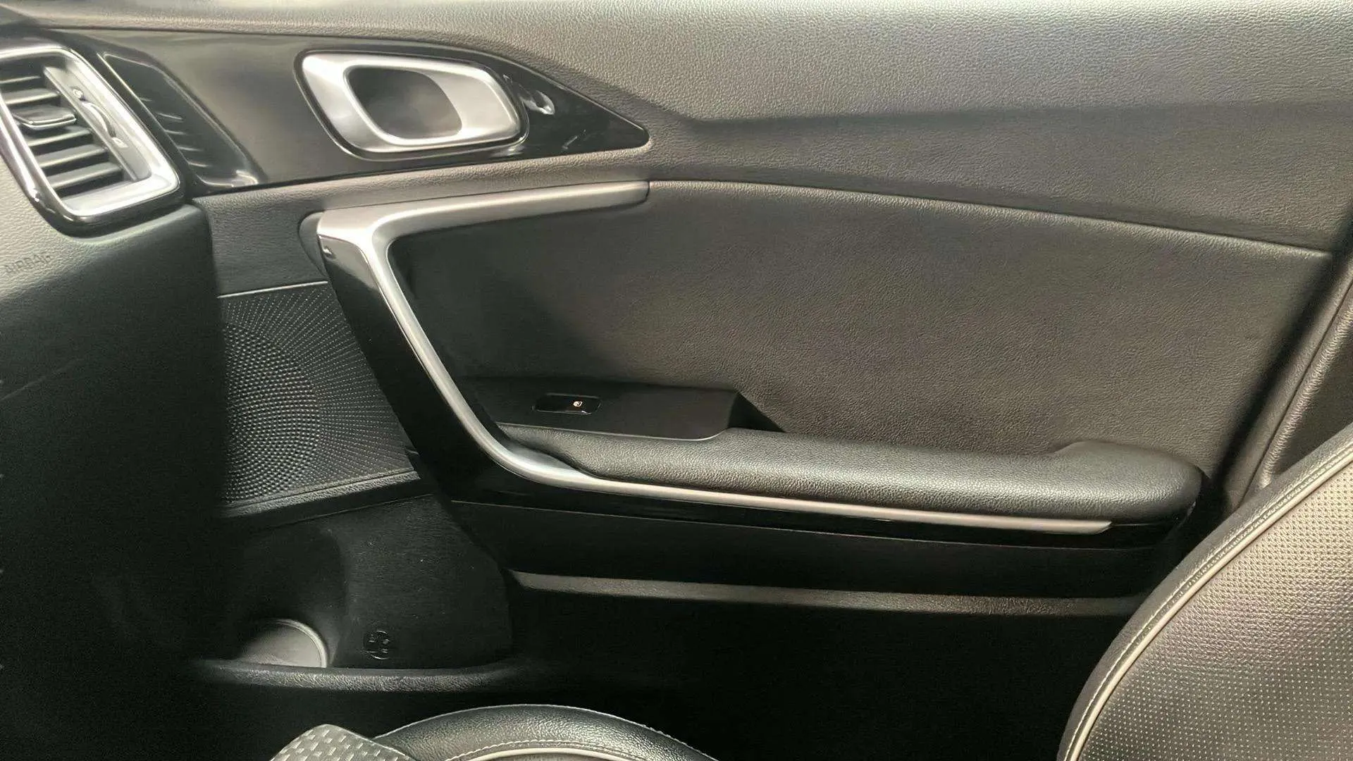 Kia XCeed 1.4 T-GDi Emotion DCT - foto 15