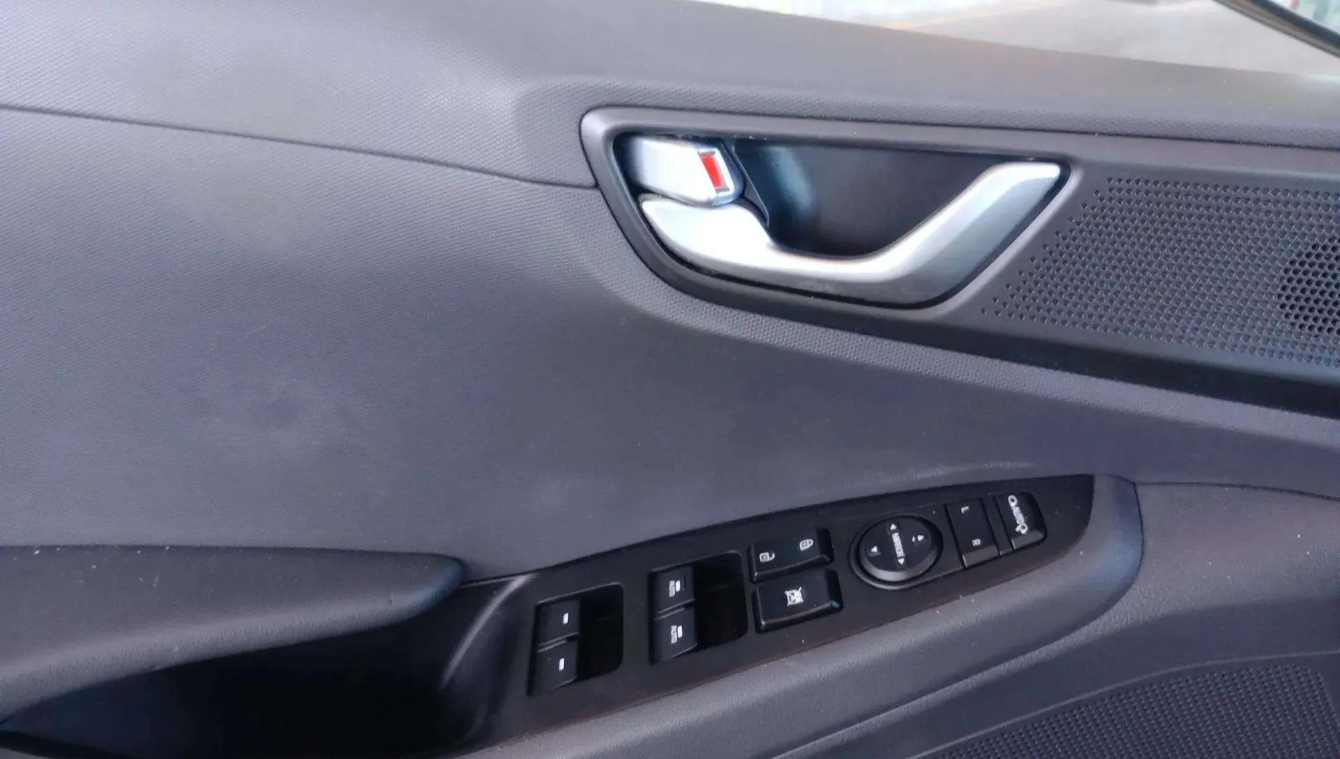 Hyundai Ioniq EV Klass - foto 16
