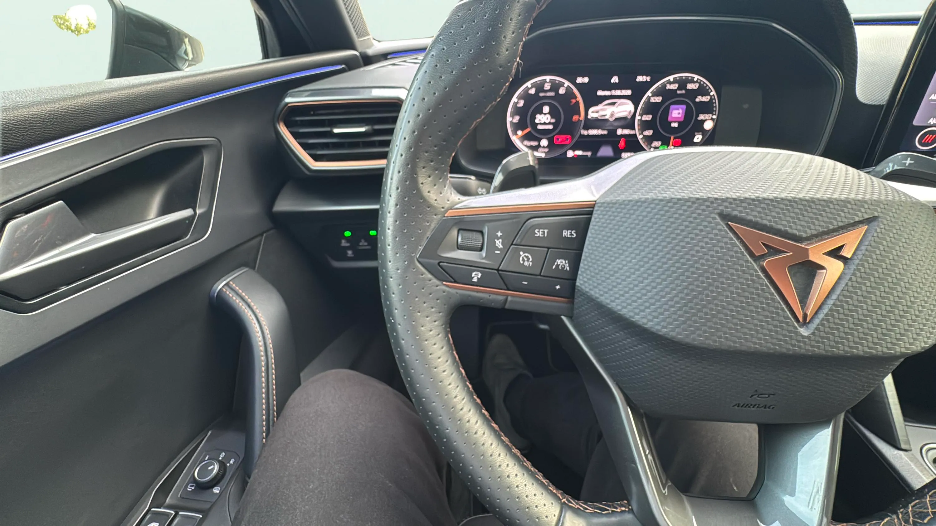Cupra León SP 1.5 eTSI DSG - foto 27