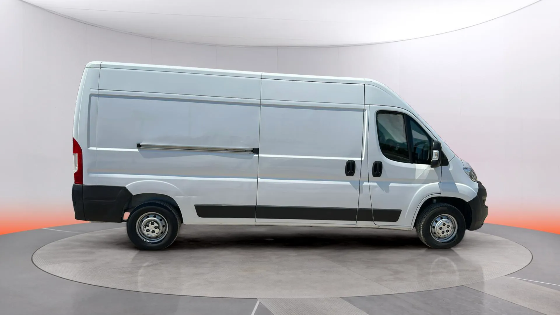 Opel Movano 3.3T L2 H2 2.2 BlueHDi 120 MT6 - foto 8