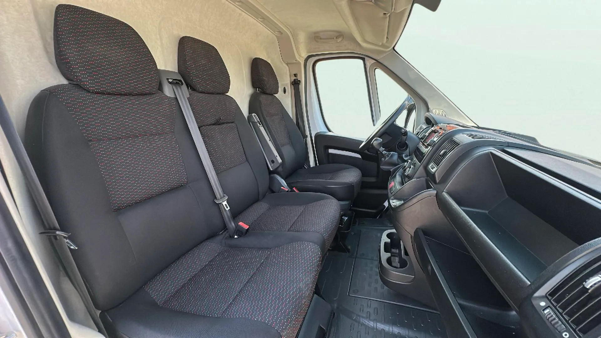 Opel Movano 3.3T L2 H2 2.2 BlueHDi 120 MT6 - foto 14