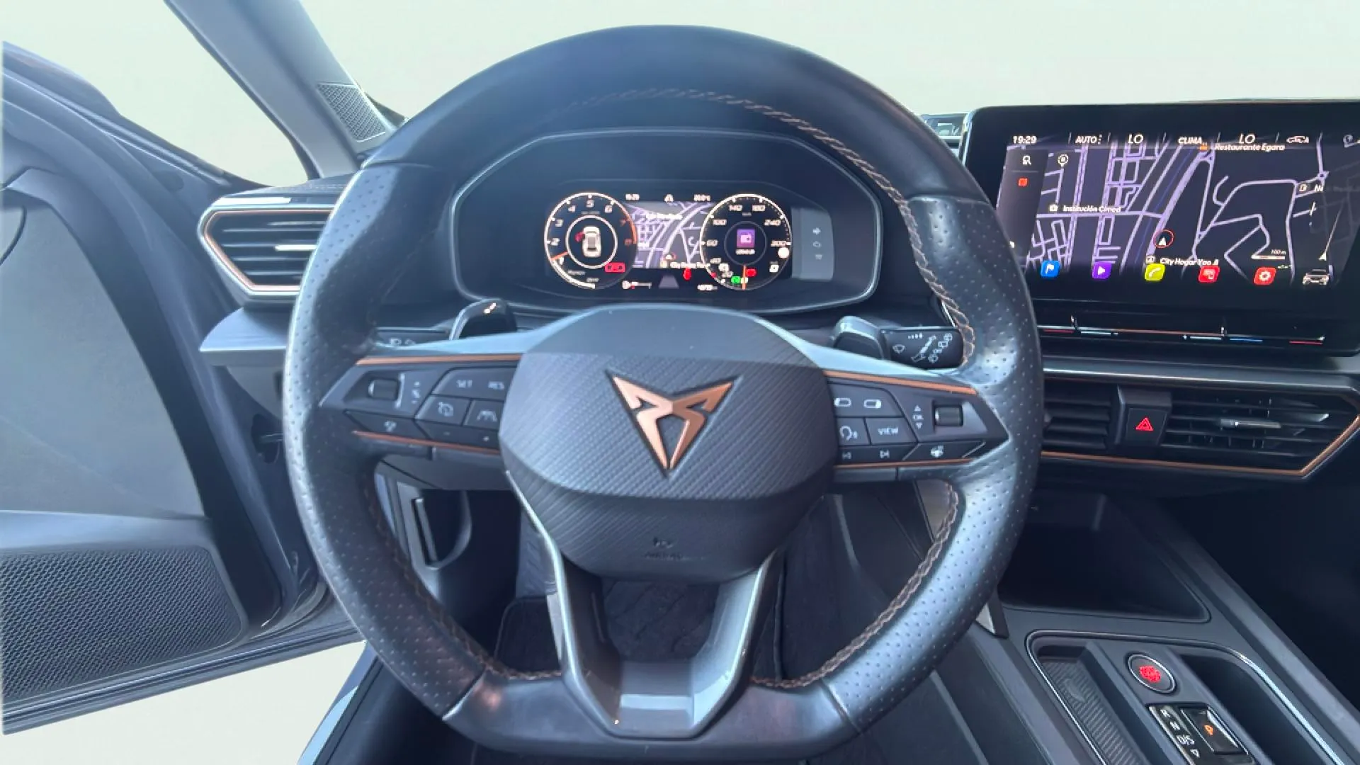 Cupra Formentor 1.5 TSI DSG - foto 8