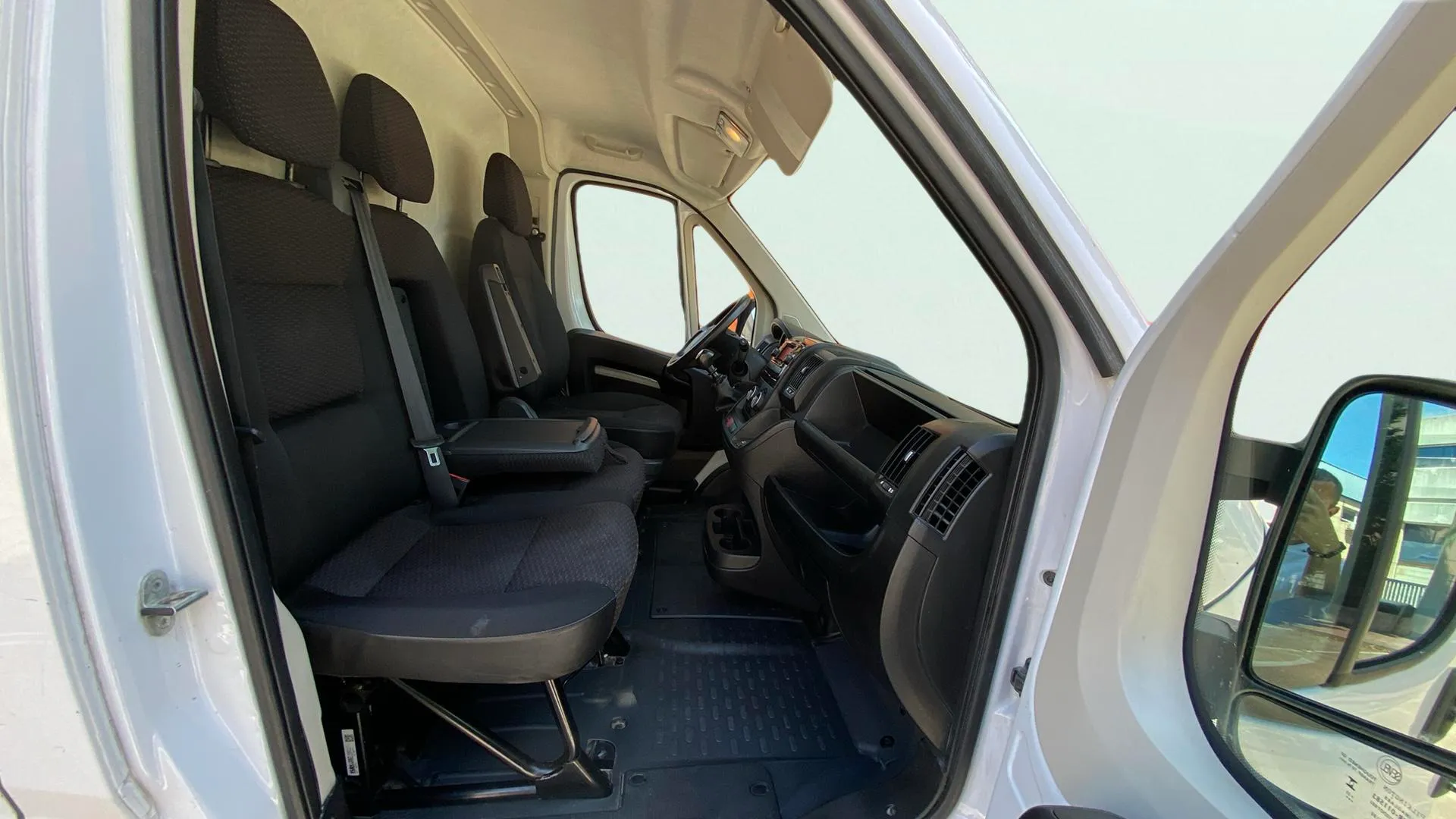 Opel Movano Furgón Base L3H2 3.5T 2.2 BlueHDi - foto 12