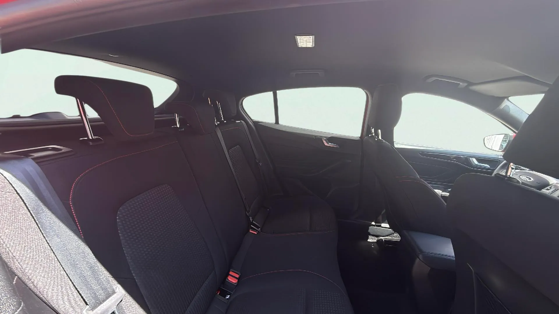 Ford Focus 1.0 EcoBoost MHEV Active - foto 21