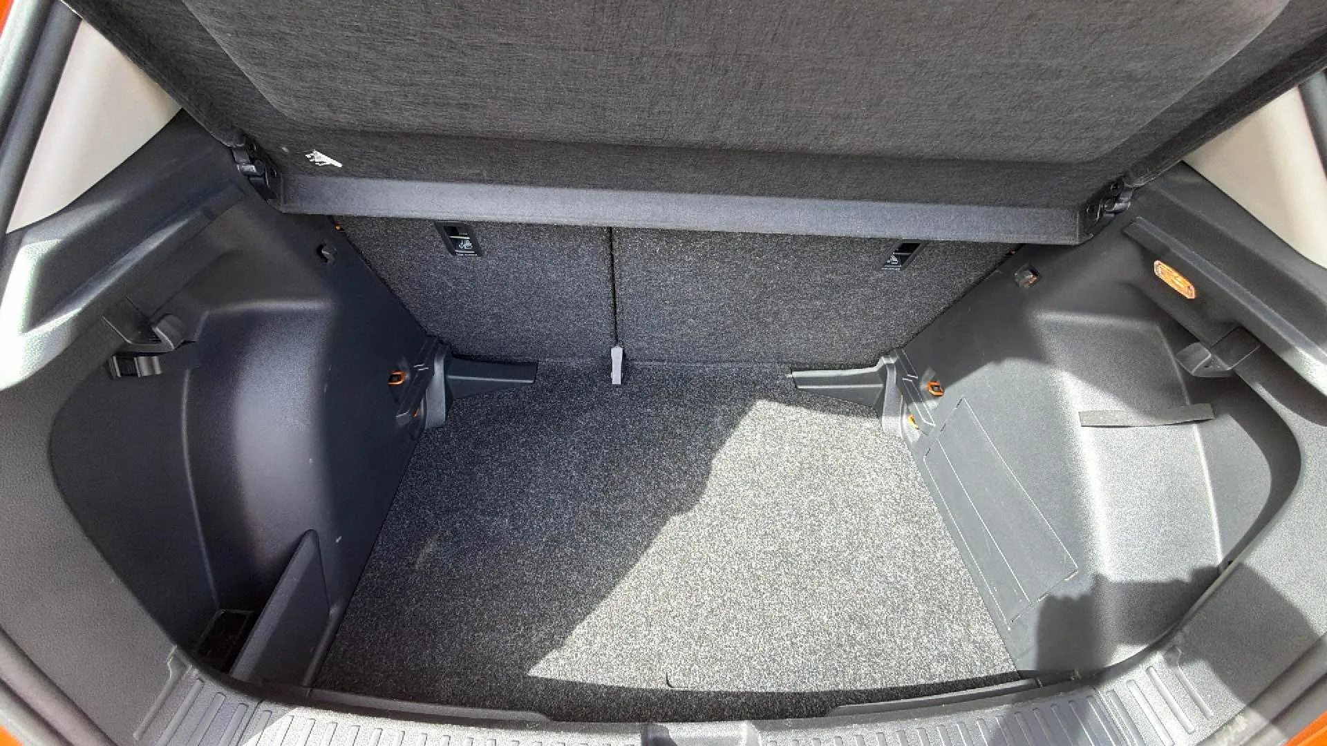 Škoda Fabia 1.0 TSI DSG Selection - foto 18
