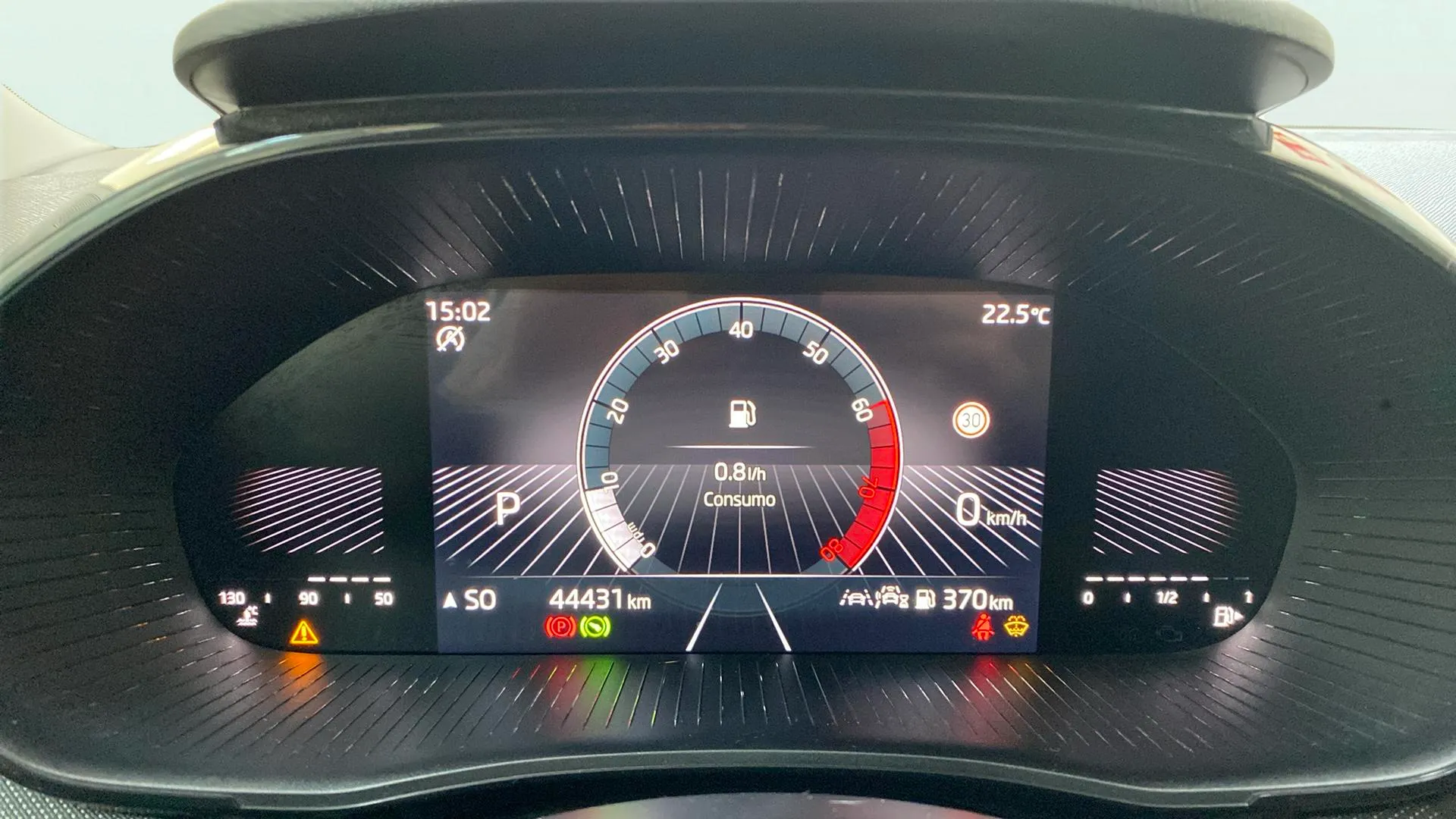 Škoda Fabia 1.0 TSI DSG Selection - foto 16