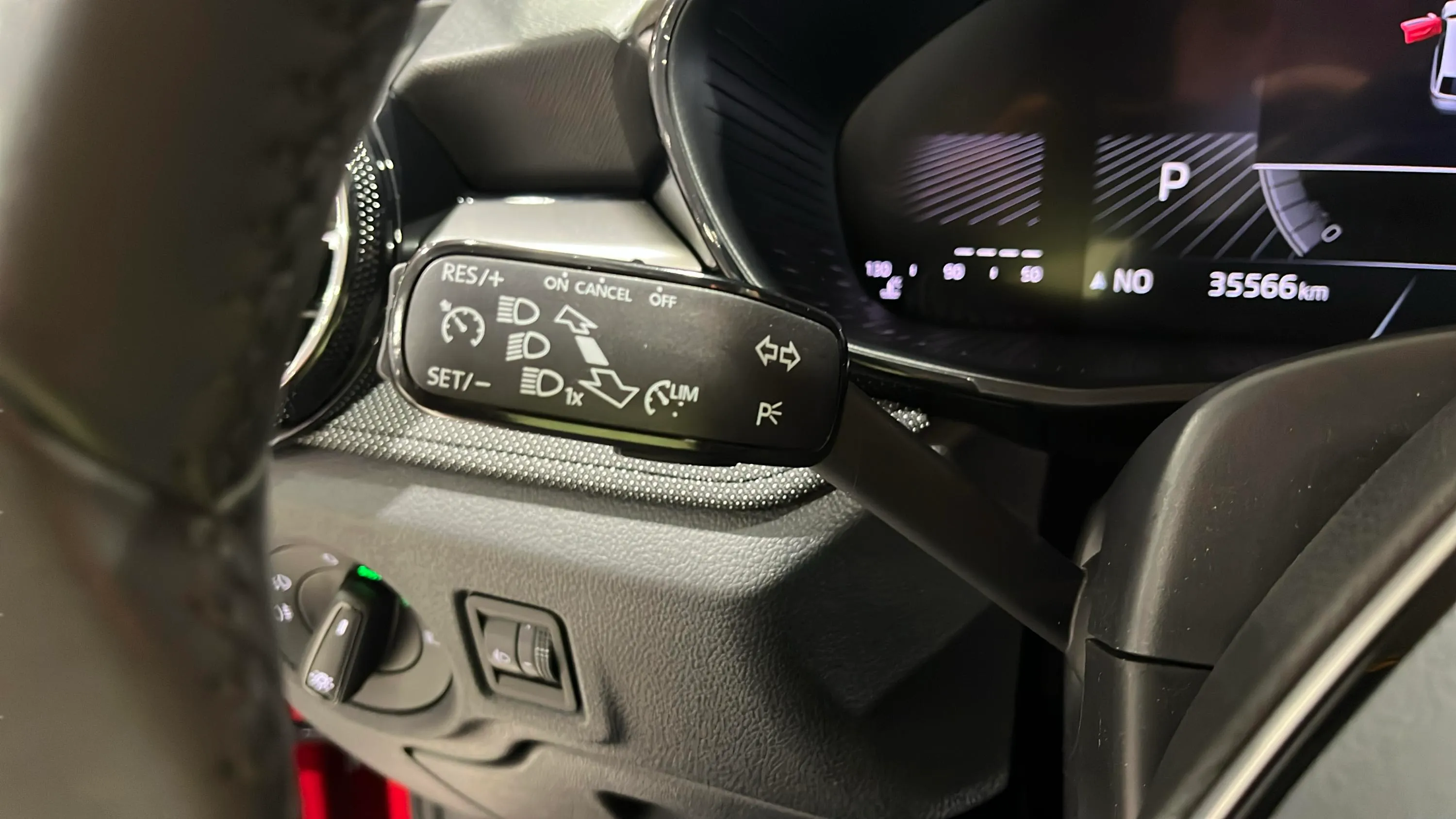Škoda Fabia 1.0 TSI DSG Selection - foto 16