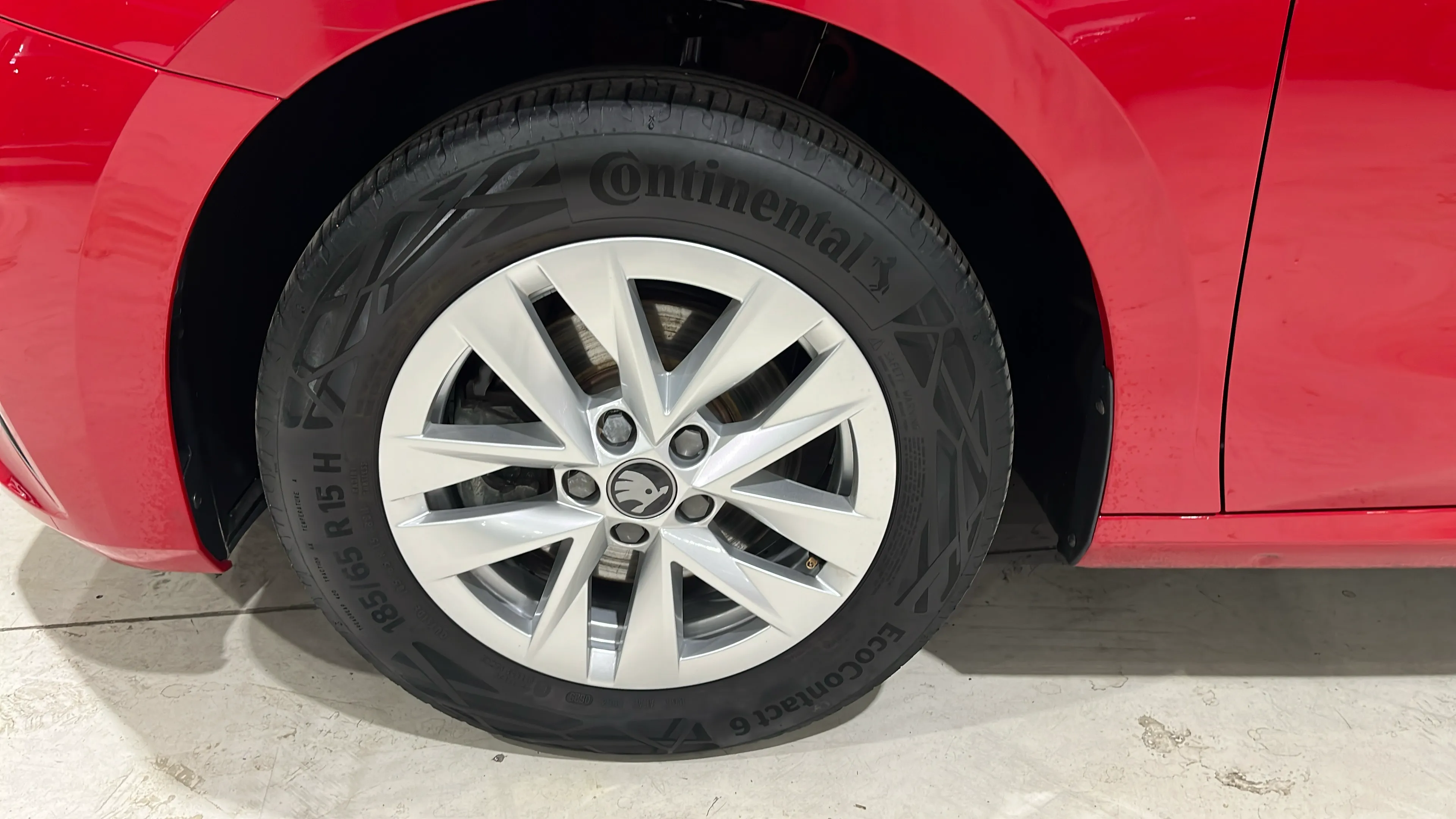 Škoda Fabia 1.0 TSI DSG Selection - foto 29