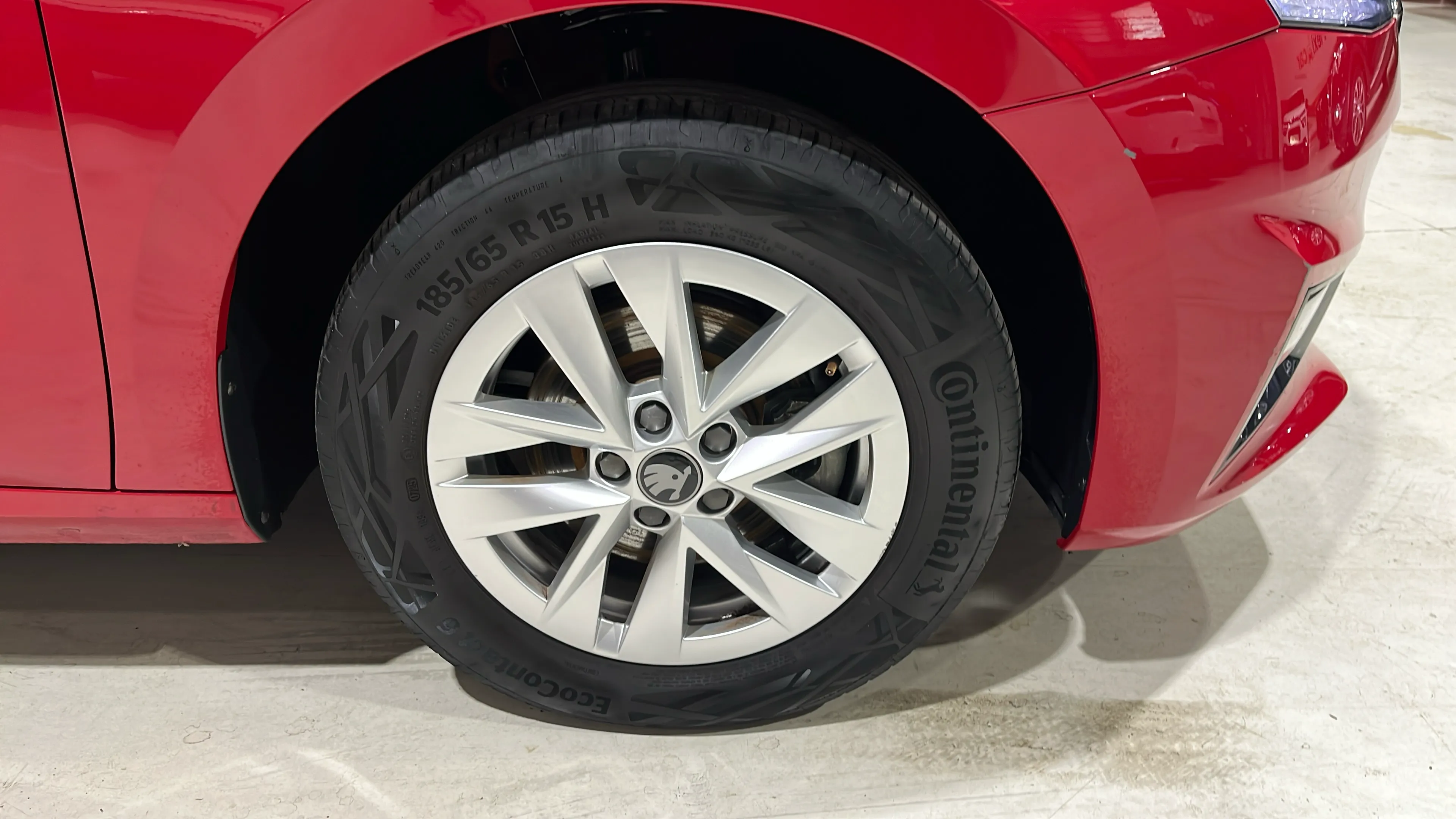 Škoda Fabia 1.0 TSI DSG Selection - foto 30