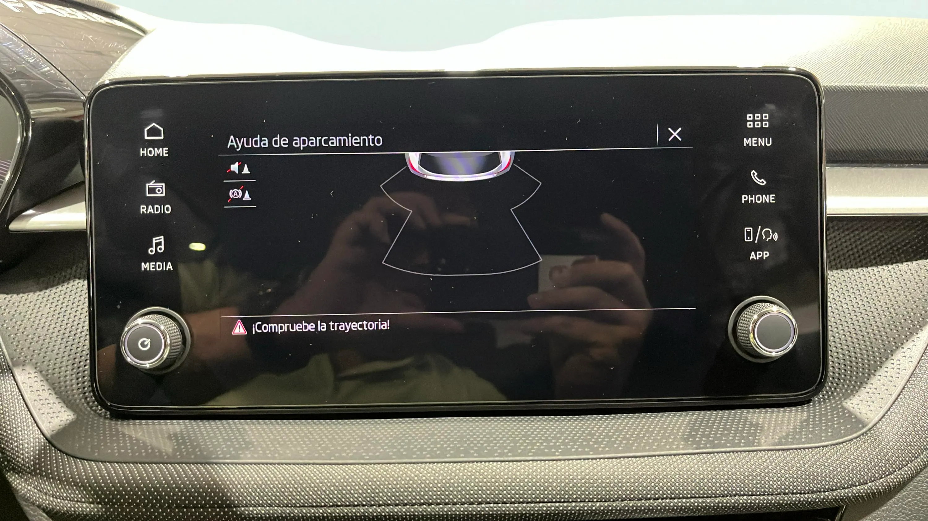 Škoda Fabia 1.0 TSI DSG Selection - foto 23