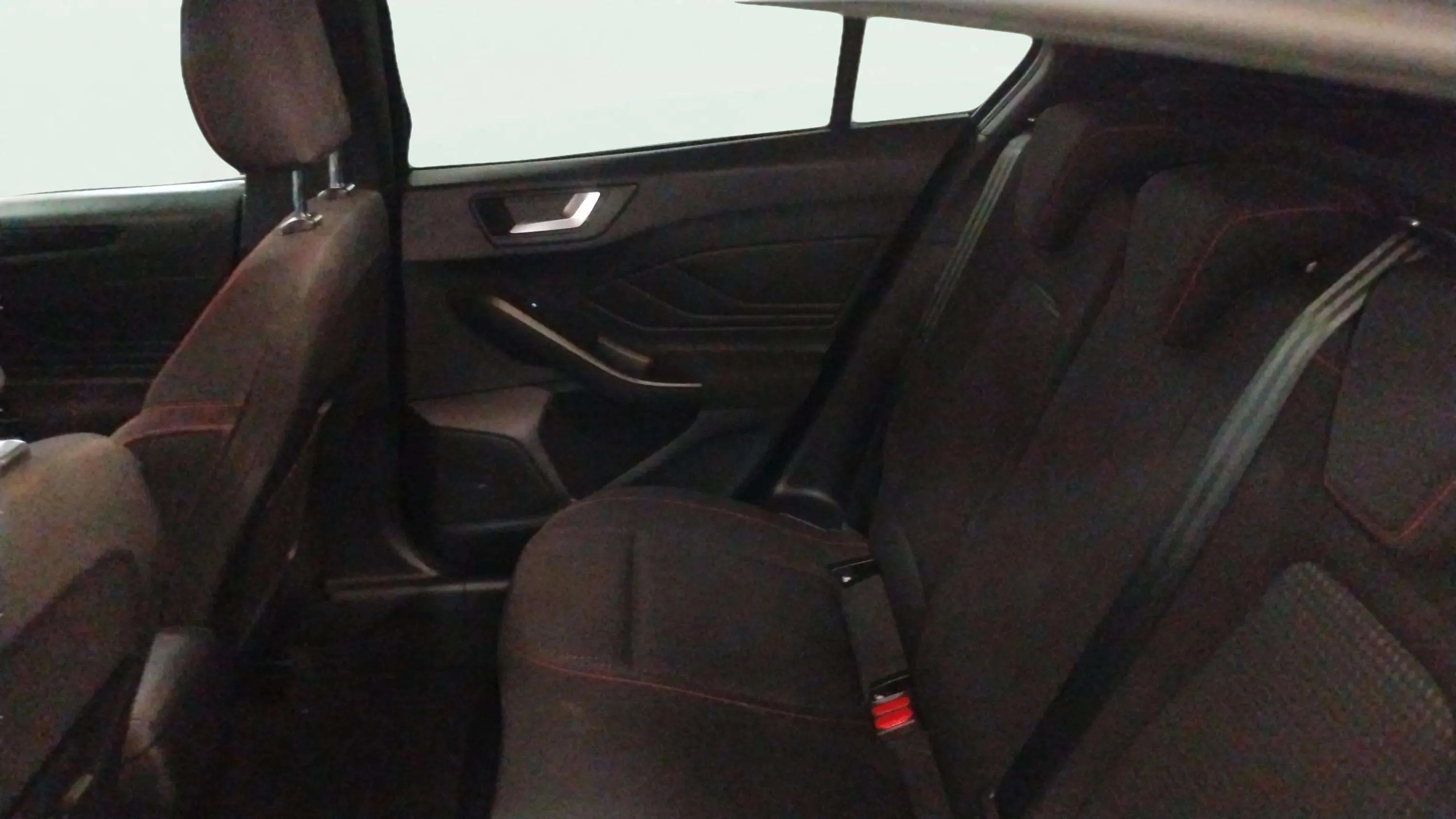 Ford Focus 1.0 EcoBoost MHEV Active - foto 10
