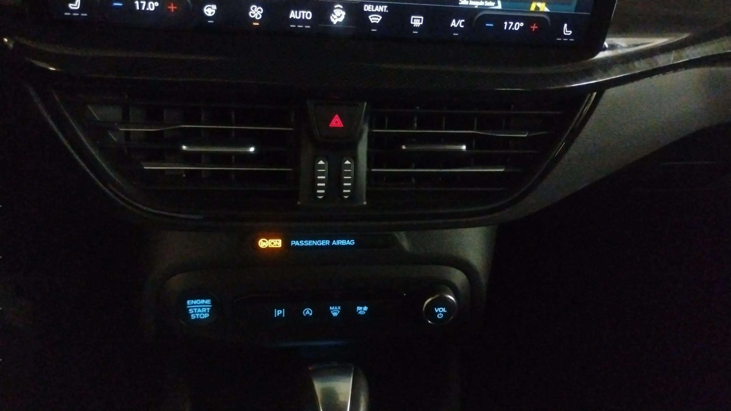 Ford Focus 1.0 EcoBoost MHEV Active - foto 27