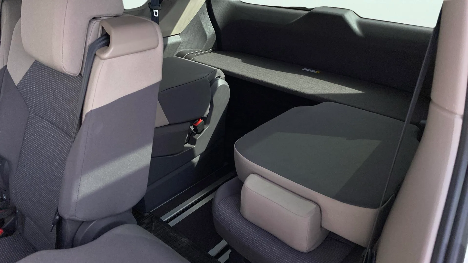 Volkswagen Multivan Life PHEV 1.4 TSI DSG BC - foto 10