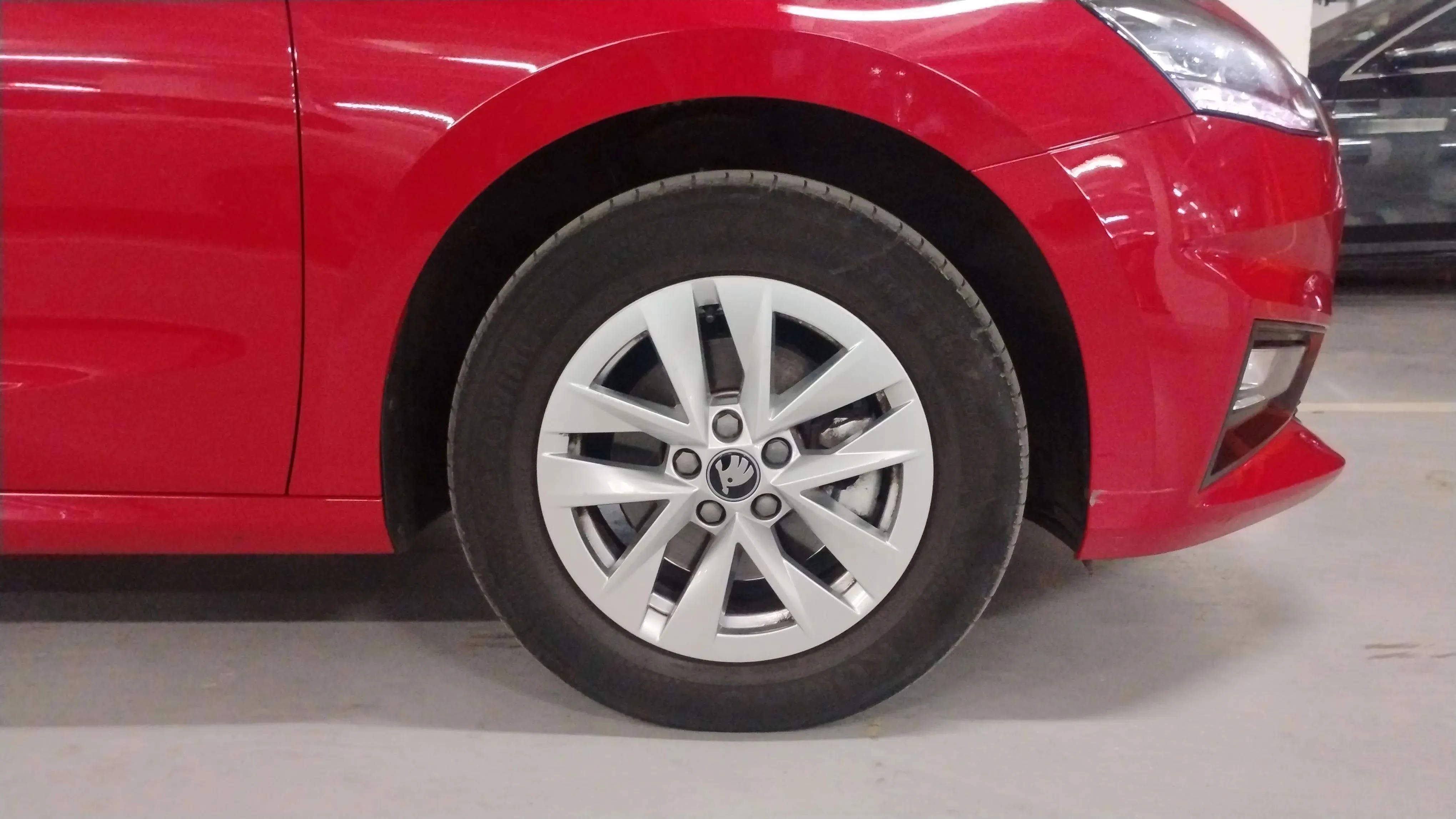 Škoda Fabia 1.0 TSI DSG Selection - foto 27