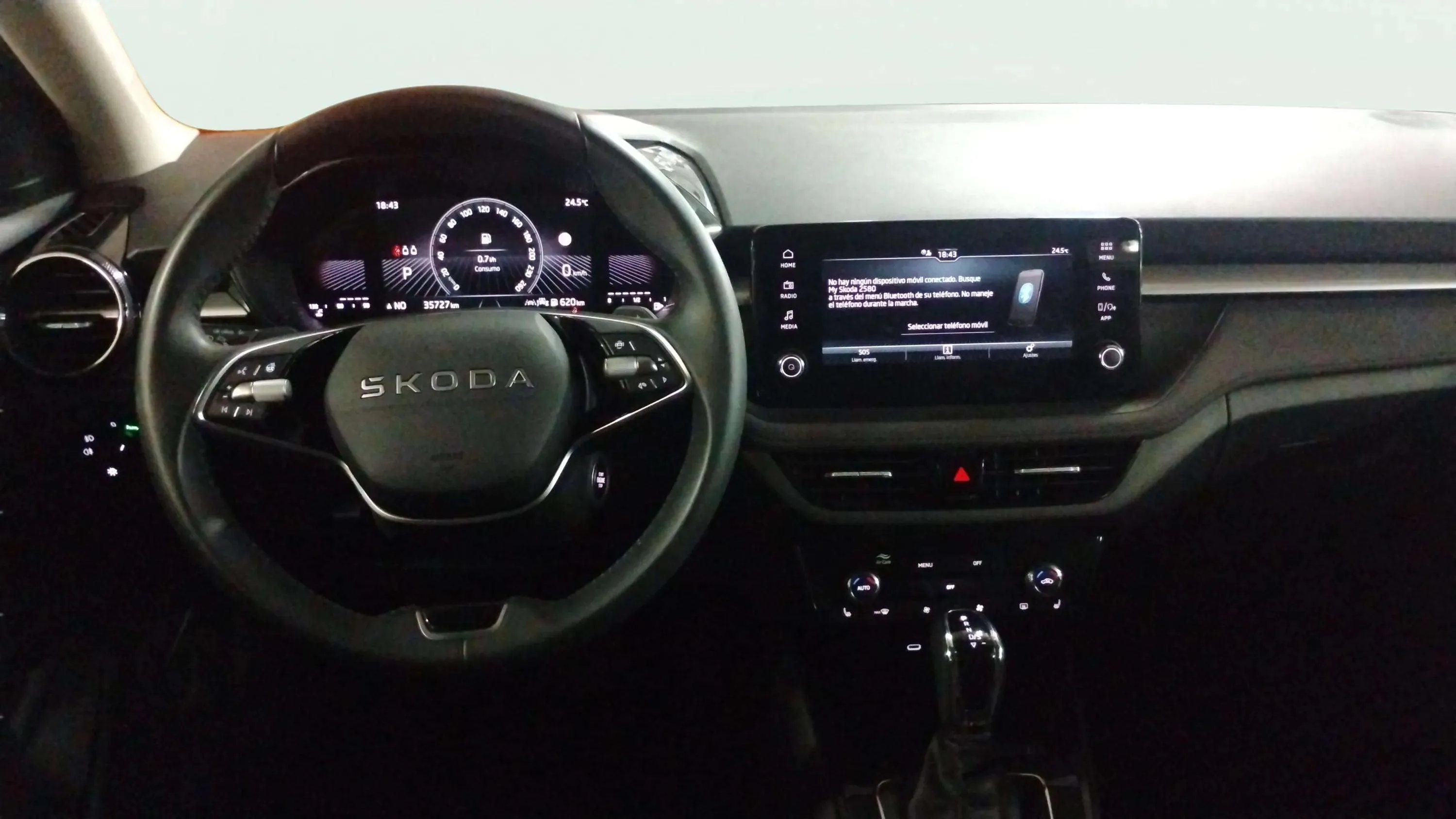 Škoda Fabia 1.0 TSI DSG Selection - foto 6