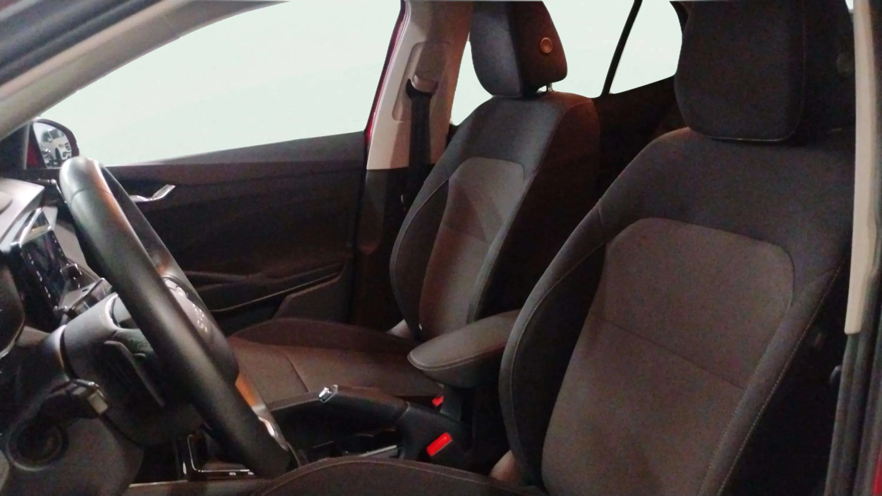 Škoda Fabia 1.0 TSI DSG Selection - foto 18