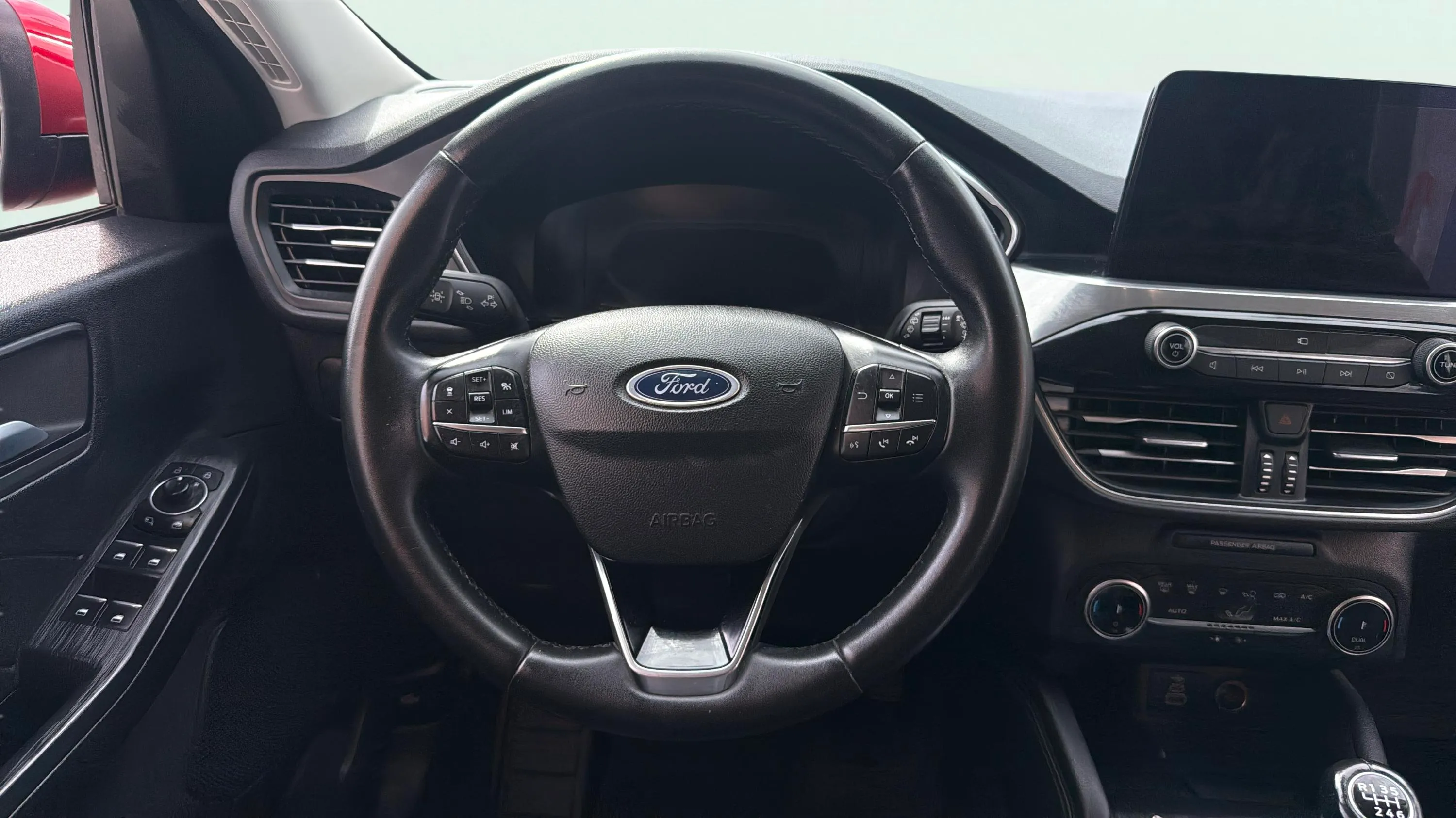 Ford Kuga Titanium 1.5T EcoBoost - foto 12