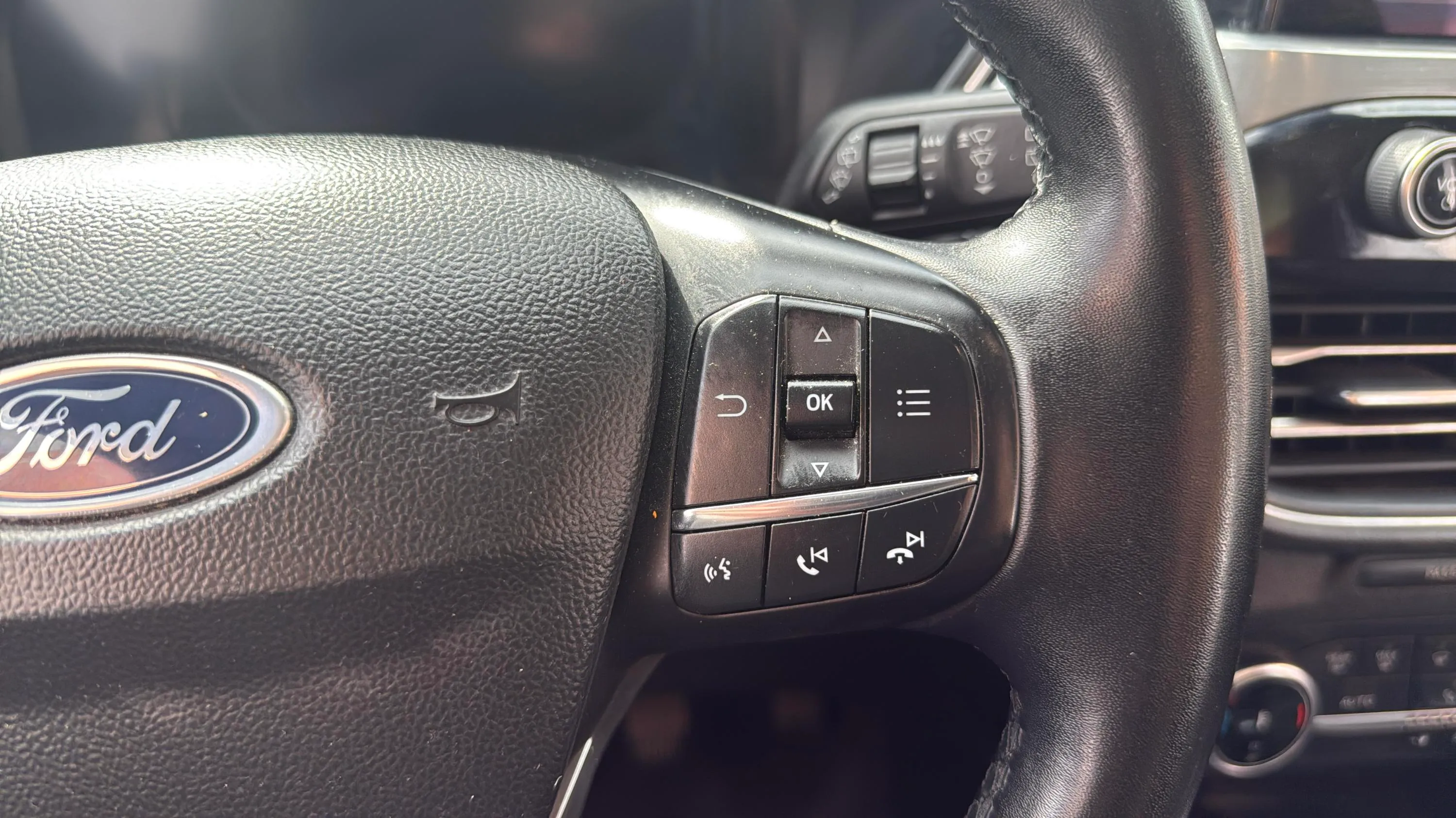 Ford Kuga Titanium 1.5T EcoBoost - foto 14