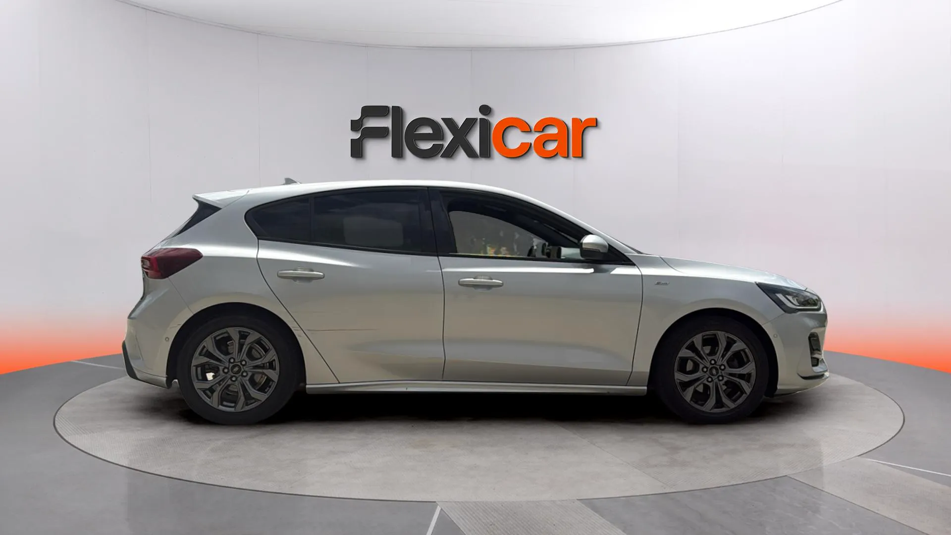 Ford Focus 1.0 EcoBoost MHEV ST-Line Design SIP - foto 8