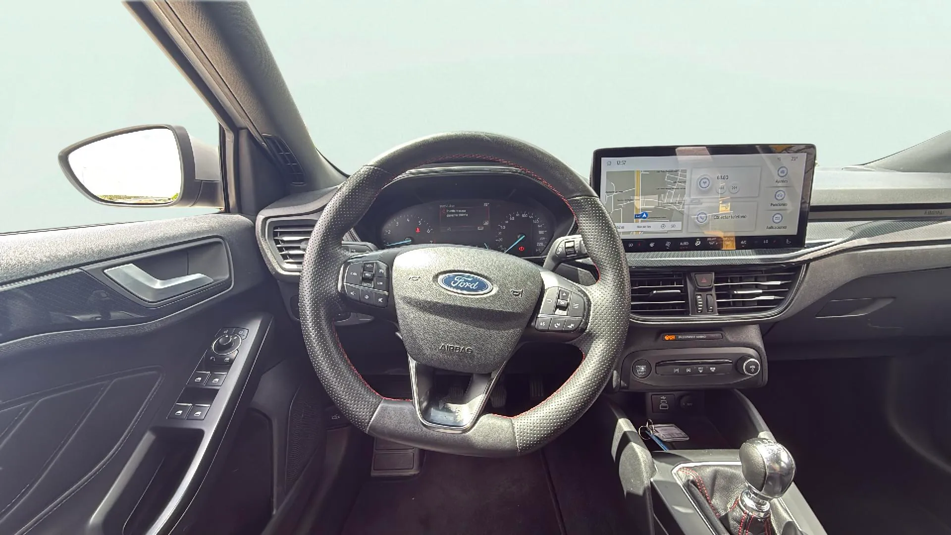 Ford Focus 1.0 EcoBoost MHEV ST-Line Design SIP - foto 12