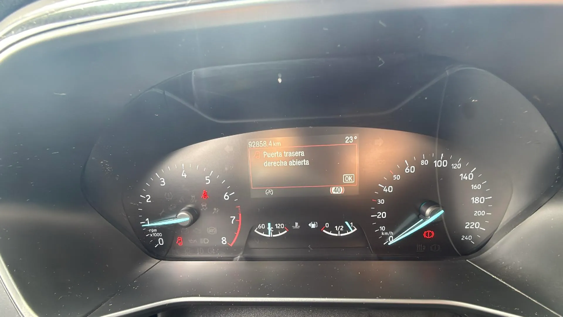 Ford Focus 1.0 EcoBoost MHEV ST-Line Design SIP - foto 17