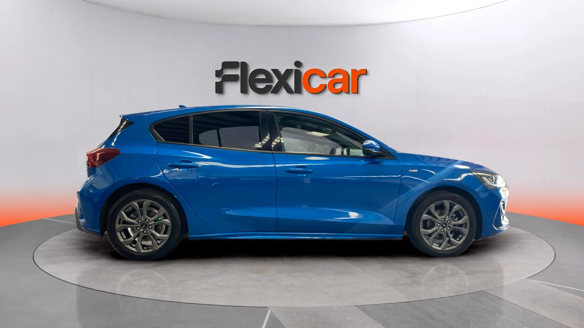 Ford Focus 1.0 EcoBoost MHEV ST-Line - foto 7