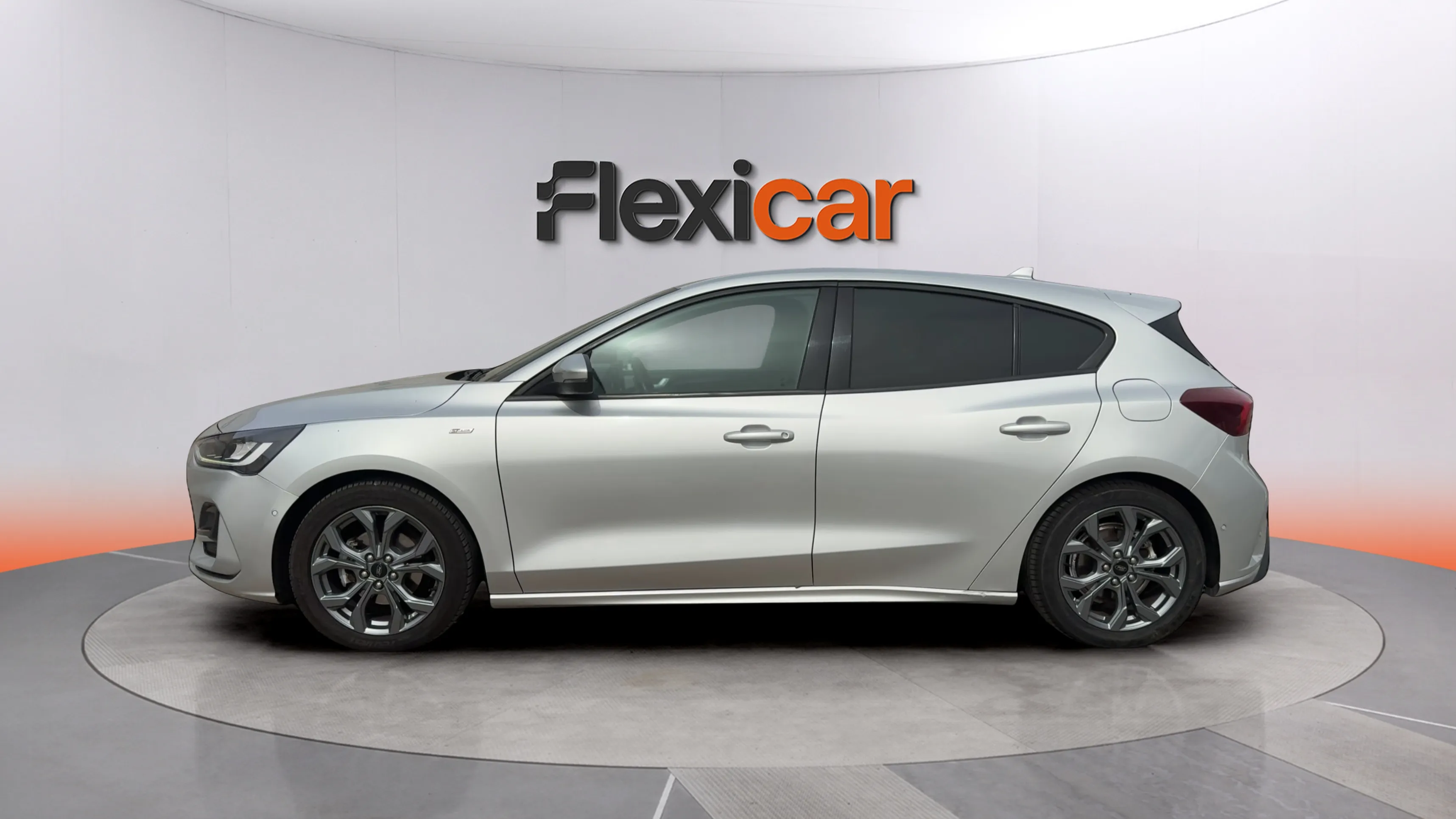 Ford Focus 1.0 EcoBoost MHEV ST-Line Design SIP - foto 4