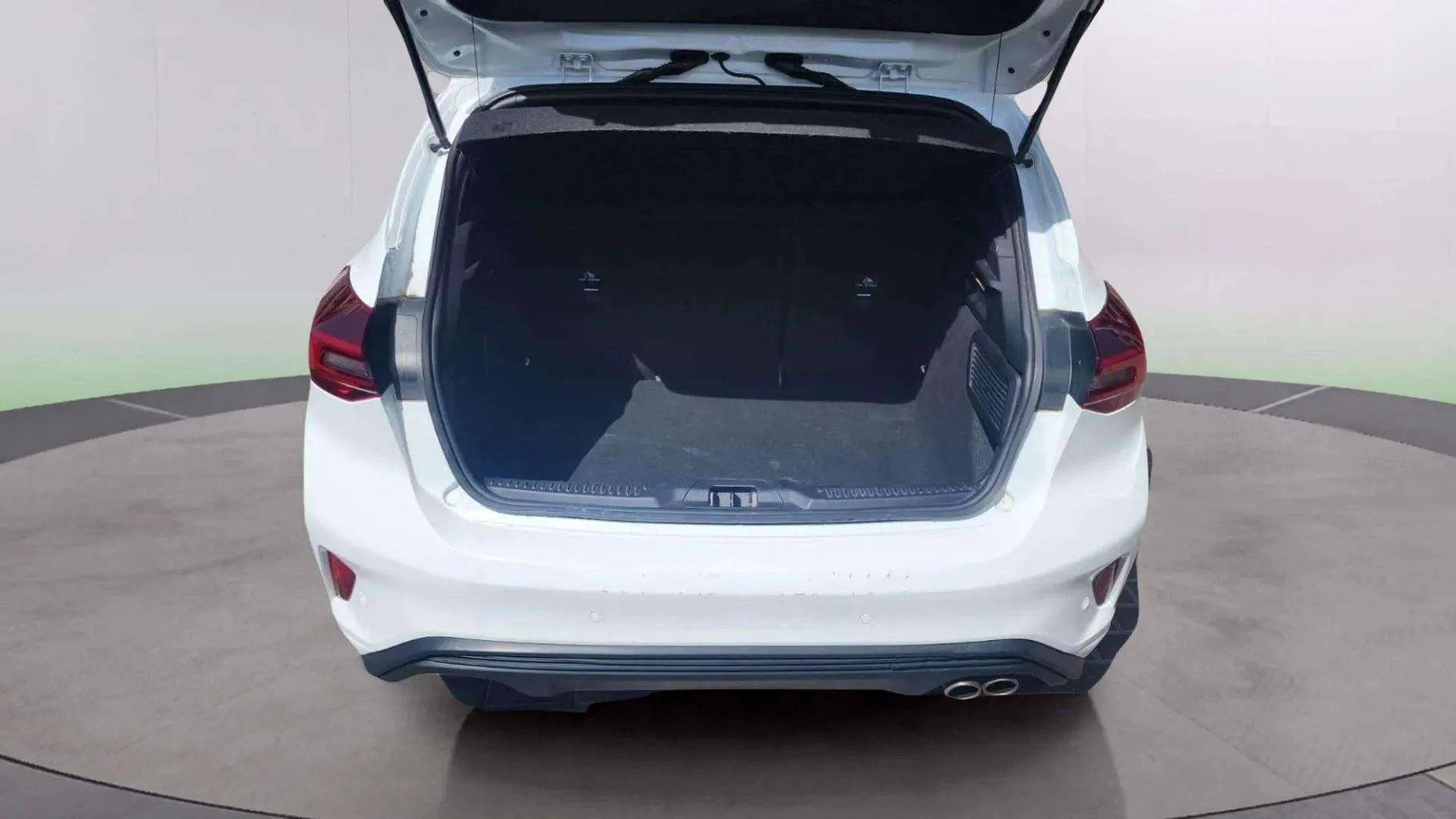 Ford Focus 1.0 EcoBoost MHEV Active - foto 25