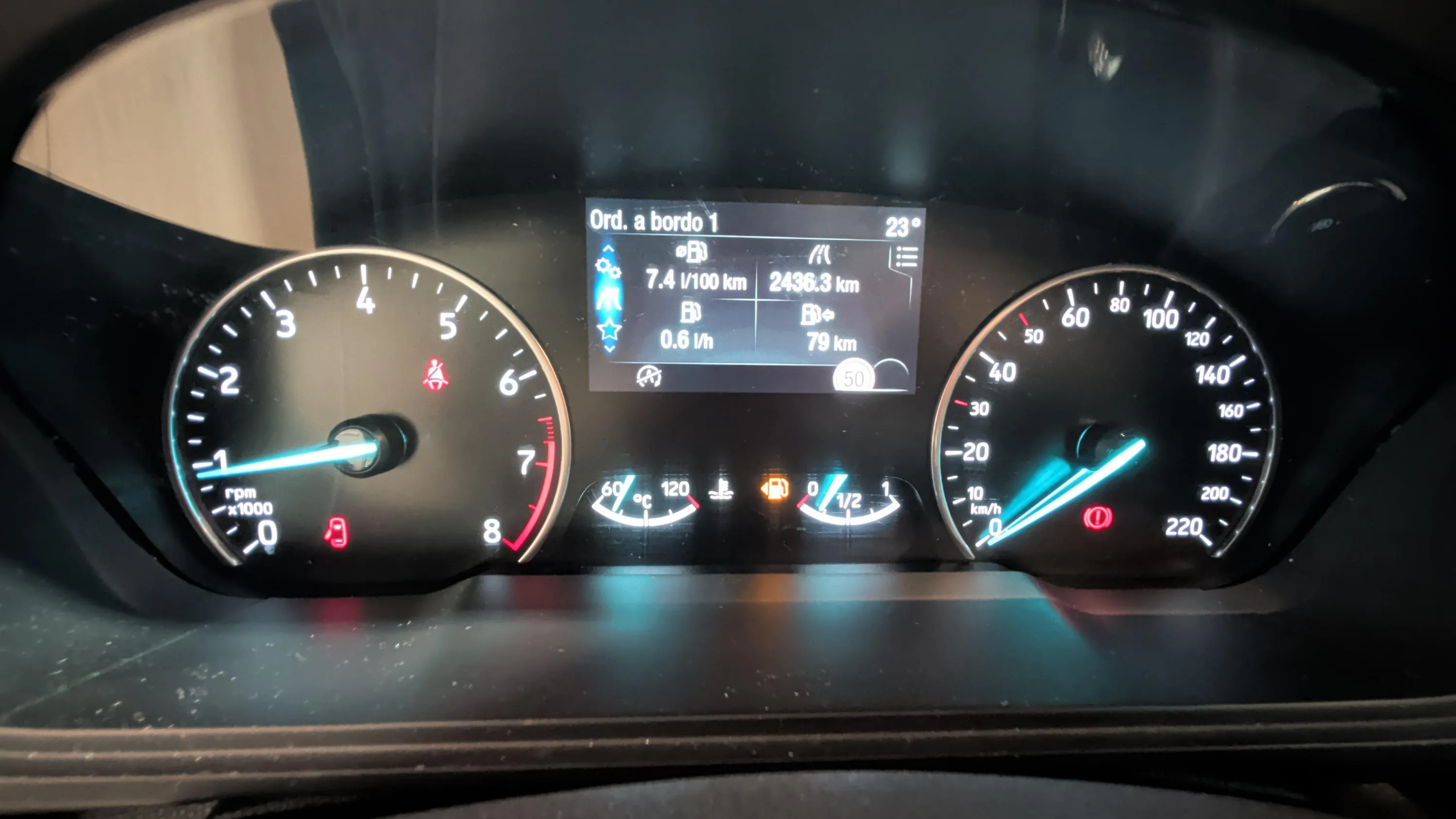 Ford EcoSport 1.0T EcoBoost ST Line - foto 17