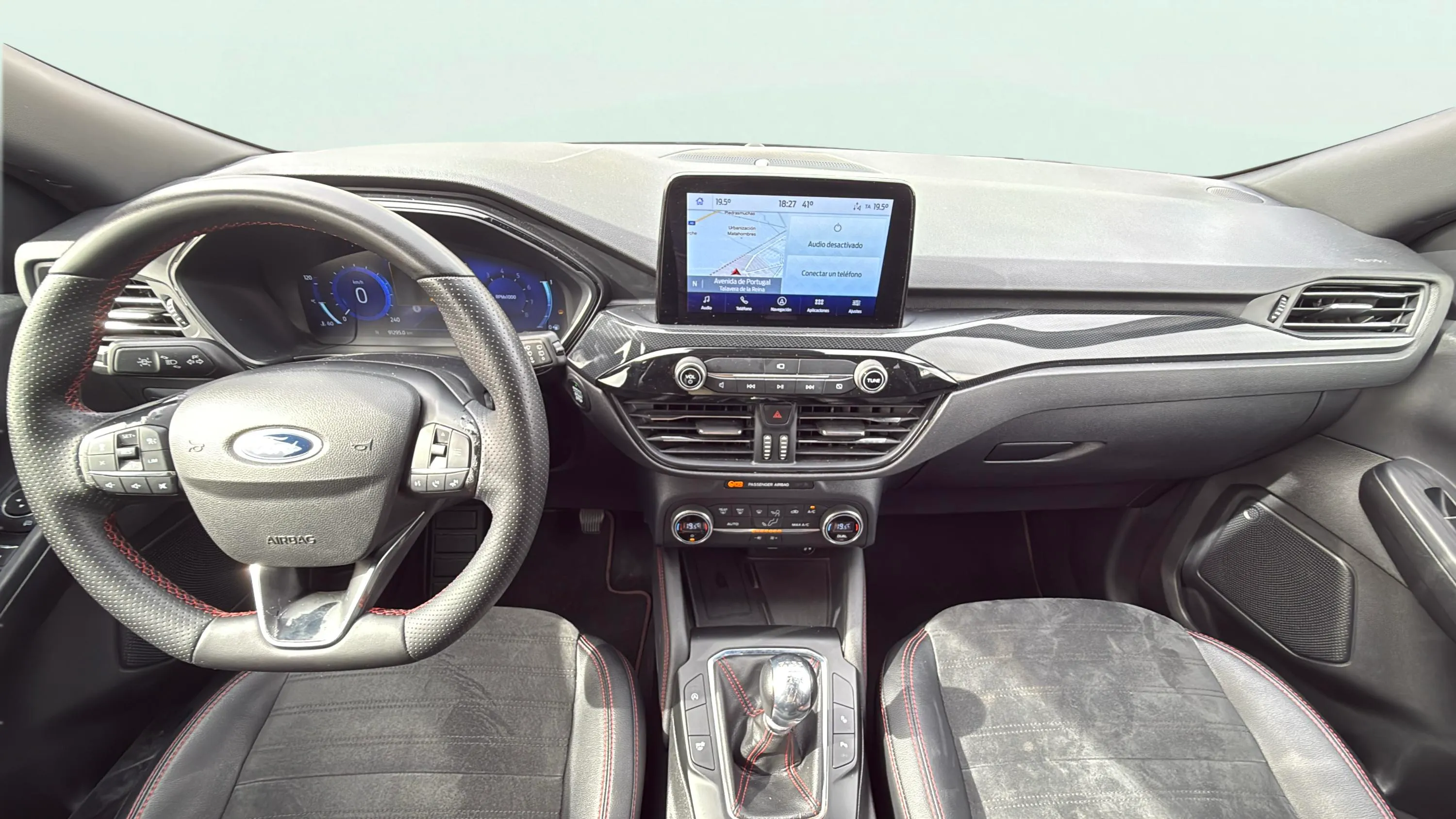 Ford Kuga ST-Line X 1.5T EcoBoost - foto 10