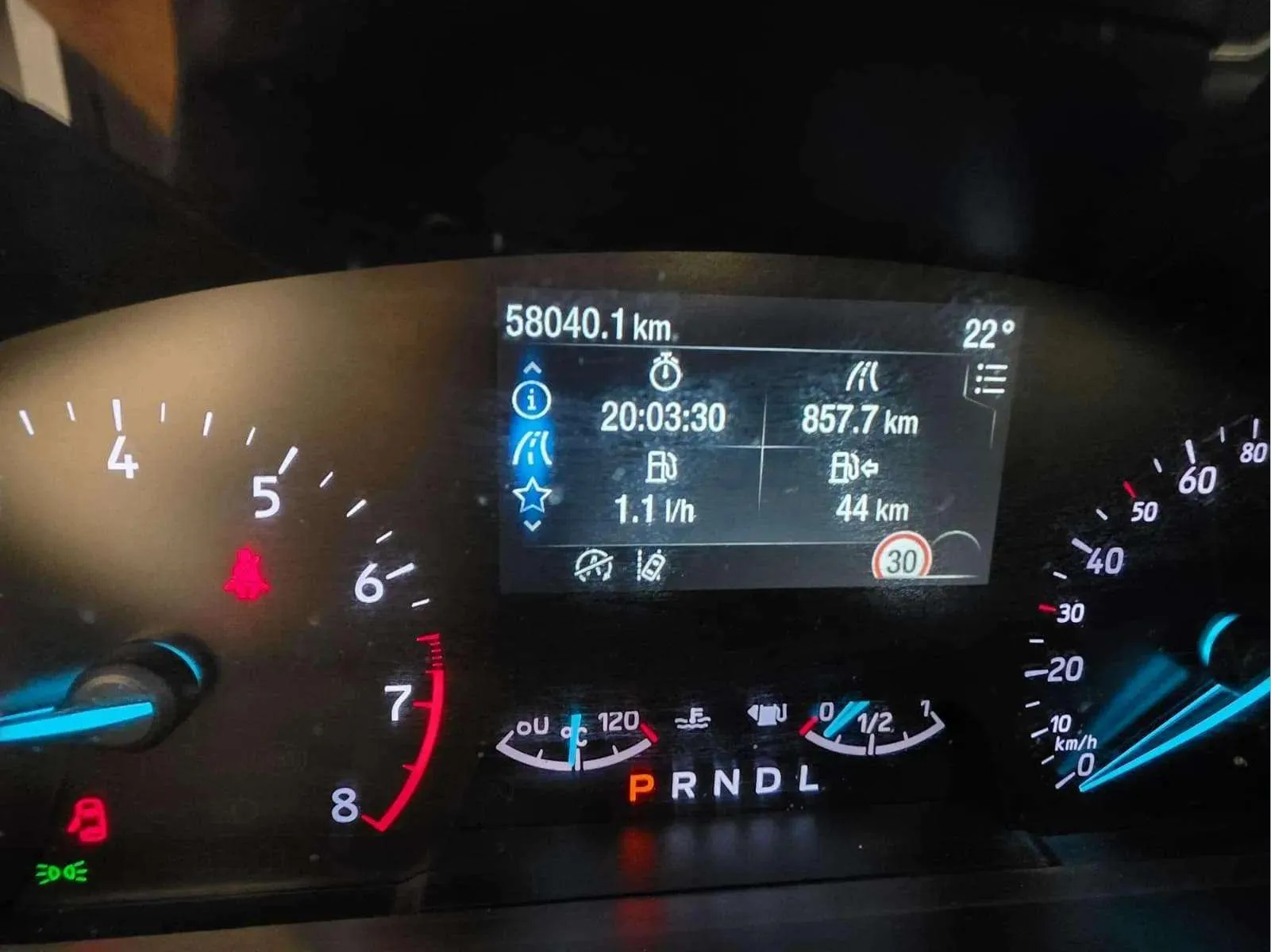 Ford Focus 1.0 EcoBoost MHEV ST-Line - foto 9
