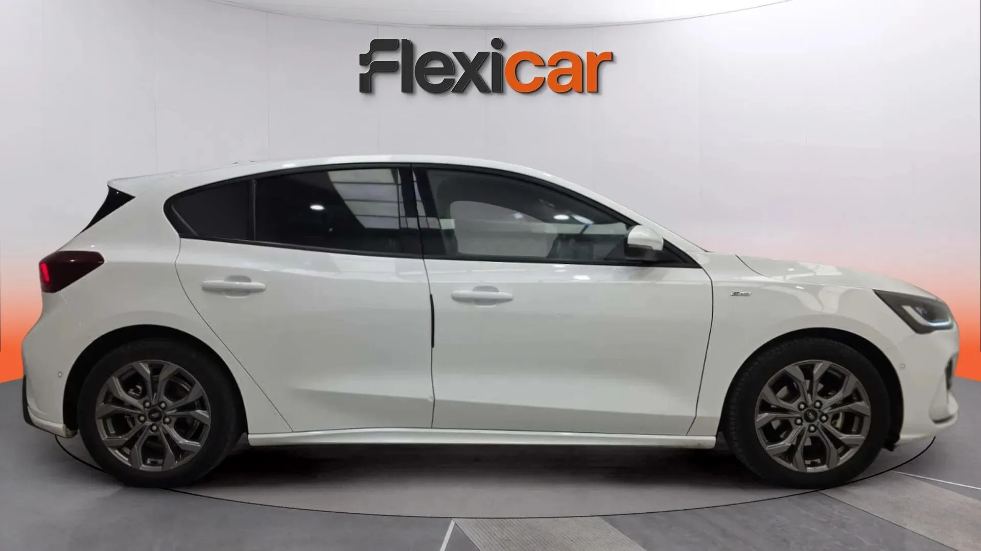 Ford Focus 1.0 EcoBoost MHEV ST-Line - foto 4
